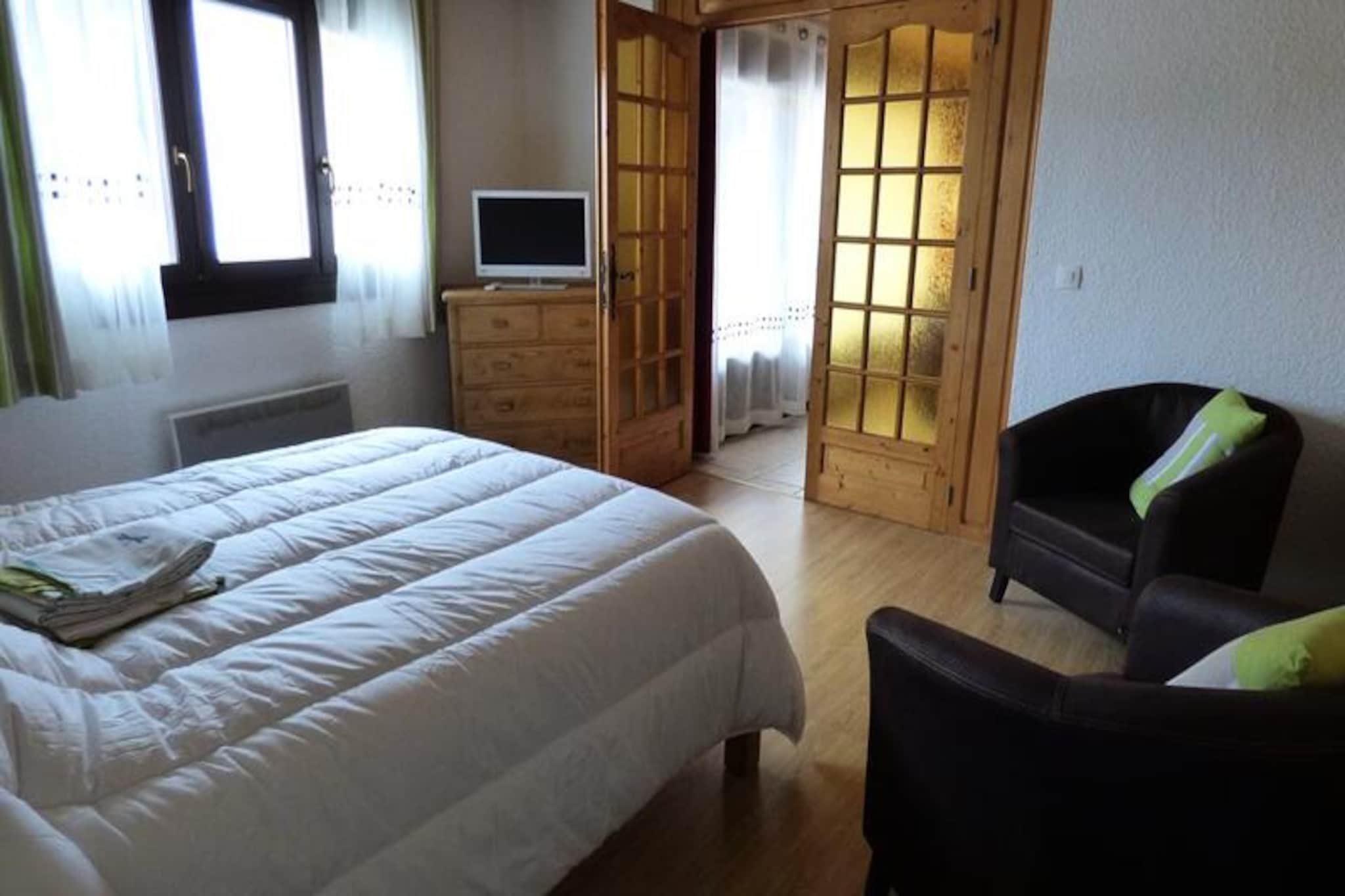 Apartment in La Meije with Ski Access