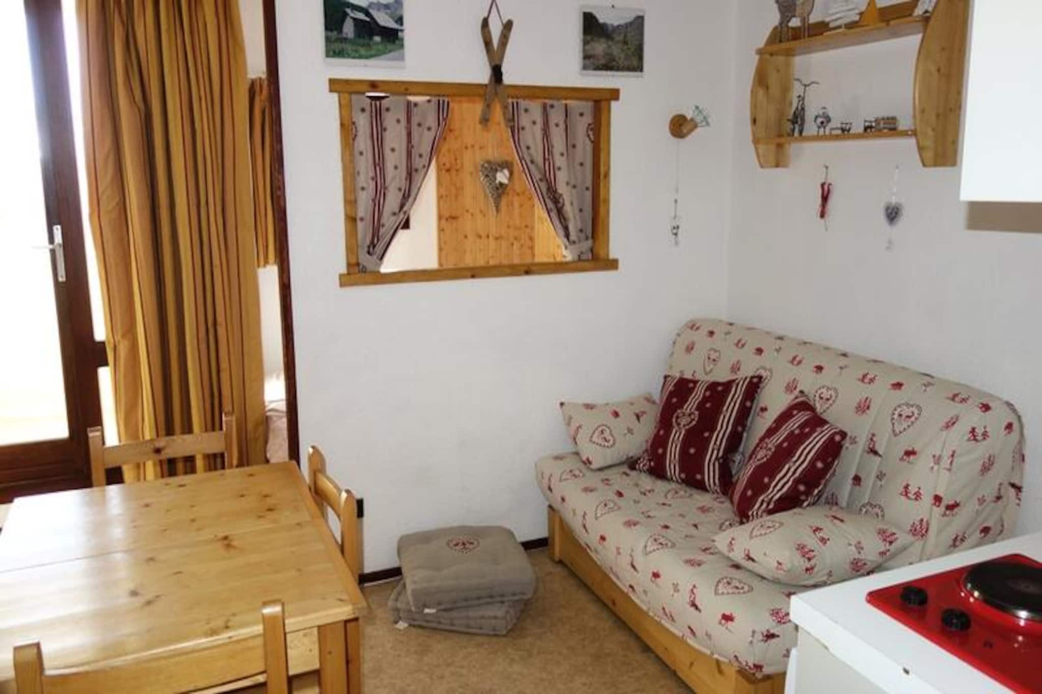 High above the serene alpine village of Alpe d’Huez, this charming 25m² apartment in the Vue et Soleil residence offers a cozy retreat for mountain enthusiasts. With its south-facing balcony, you can soak in breathtaking views of the surrounding peaks and valleys, making every moment a picturesque escape into nature. Just a 5-minute walk from the Alpe Express cable car, this property ensures effortless access to the expansive ski slopes and hiking trails that have made the region a favorite among adventurers year-round.
Inside, the apartment is thoughtfully designed to maximize comfort and functionality. The bedroom features a plush double bed, while the hall includes practical bunk beds, perfect for families or small groups. The living room invites relaxation with a comfortable sofa bed, a TV, and a DVD player for cozy evenings in. The compact kitchen is fully equipped with an electric oven, dishwasher, microwave, and two electric burners, making it easy to prepare meals after a day of exploration. The bathroom includes a bathtub for a soothing soak, and the separate toilet adds convenience. A dedicated ski locker ensures your gear is always ready for the next adventure.
The location is ideal for both winter and summer activities. In winter, the Alpe Express cable car connects you to a vast network of ski runs, while summer transforms the area into a haven for hikers, cyclists, and nature lovers. The vibrant village of Alpe d’Huez offers a variety of restaurants, shops, and après-ski options, ensuring you’re never far from entertainment or essentials.
Whether you’re seeking thrilling outdoor adventures or a peaceful alpine retreat, this apartment provides the perfect base for unforgettable memories in the heart of the French Alps.