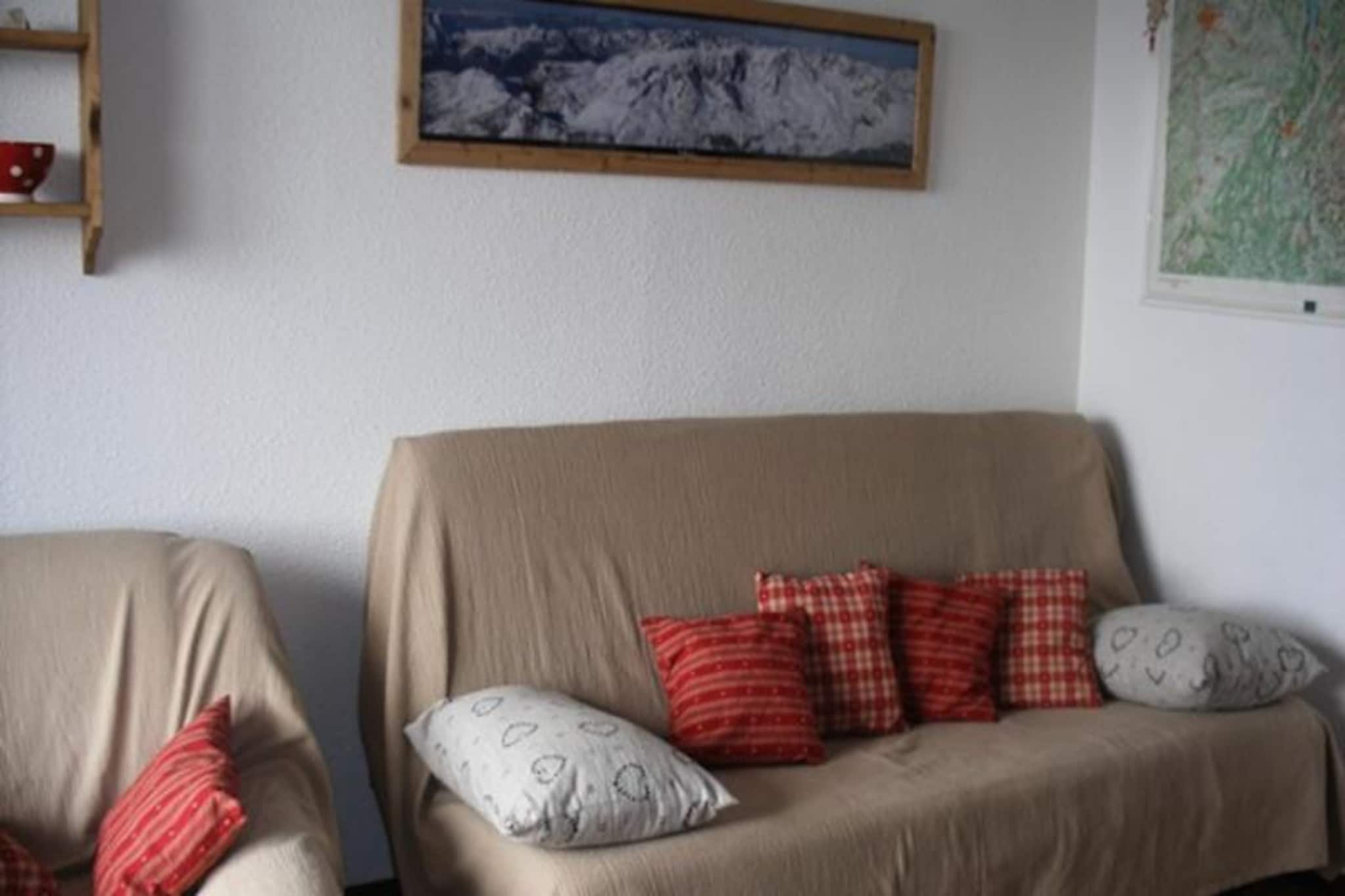 Apartment in Alpe d'Huez near Ski Lift