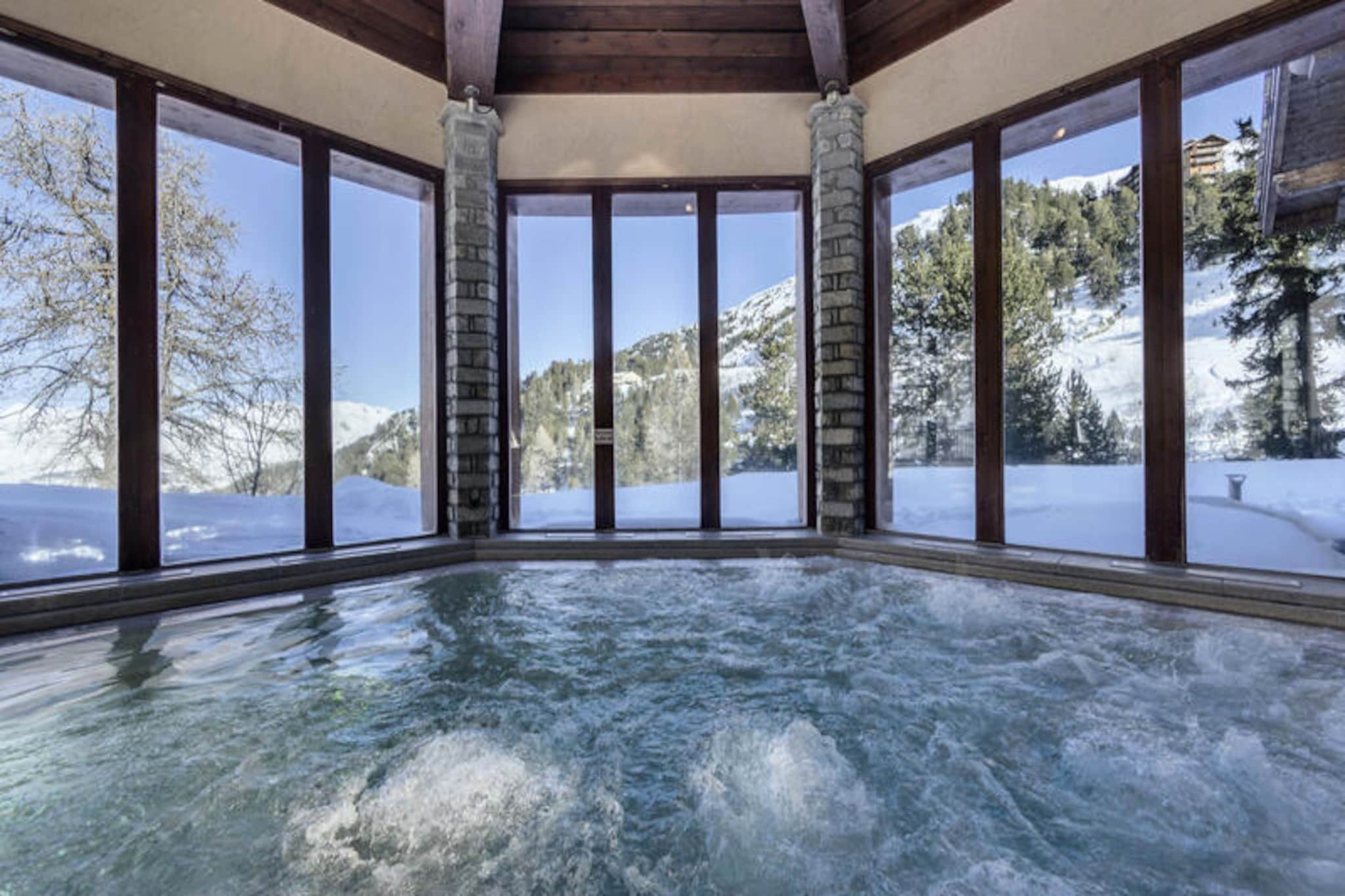 Ski-in/ski-out apartment