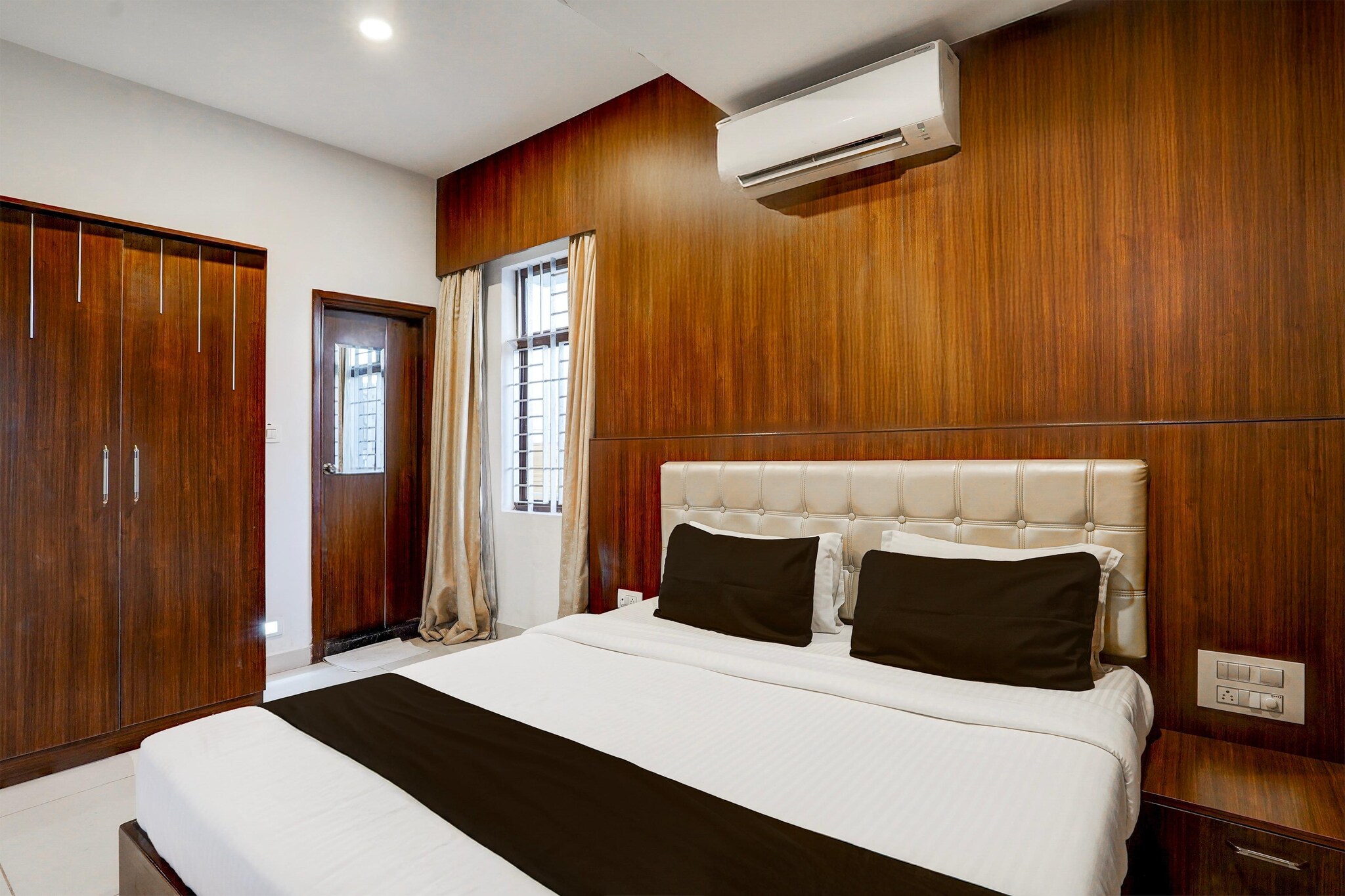 Townhouse Oak Science Gallery Bengaluru