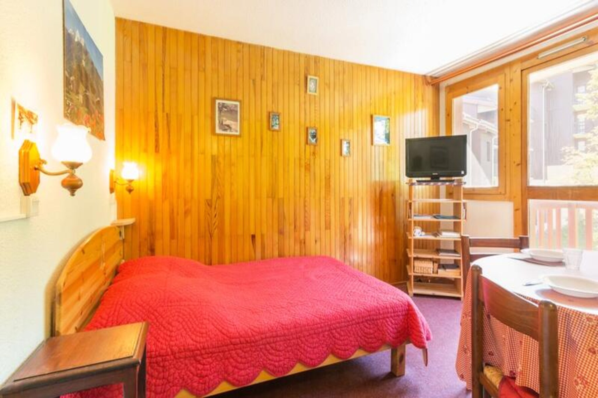 Apartment in Montchavin near Gondola