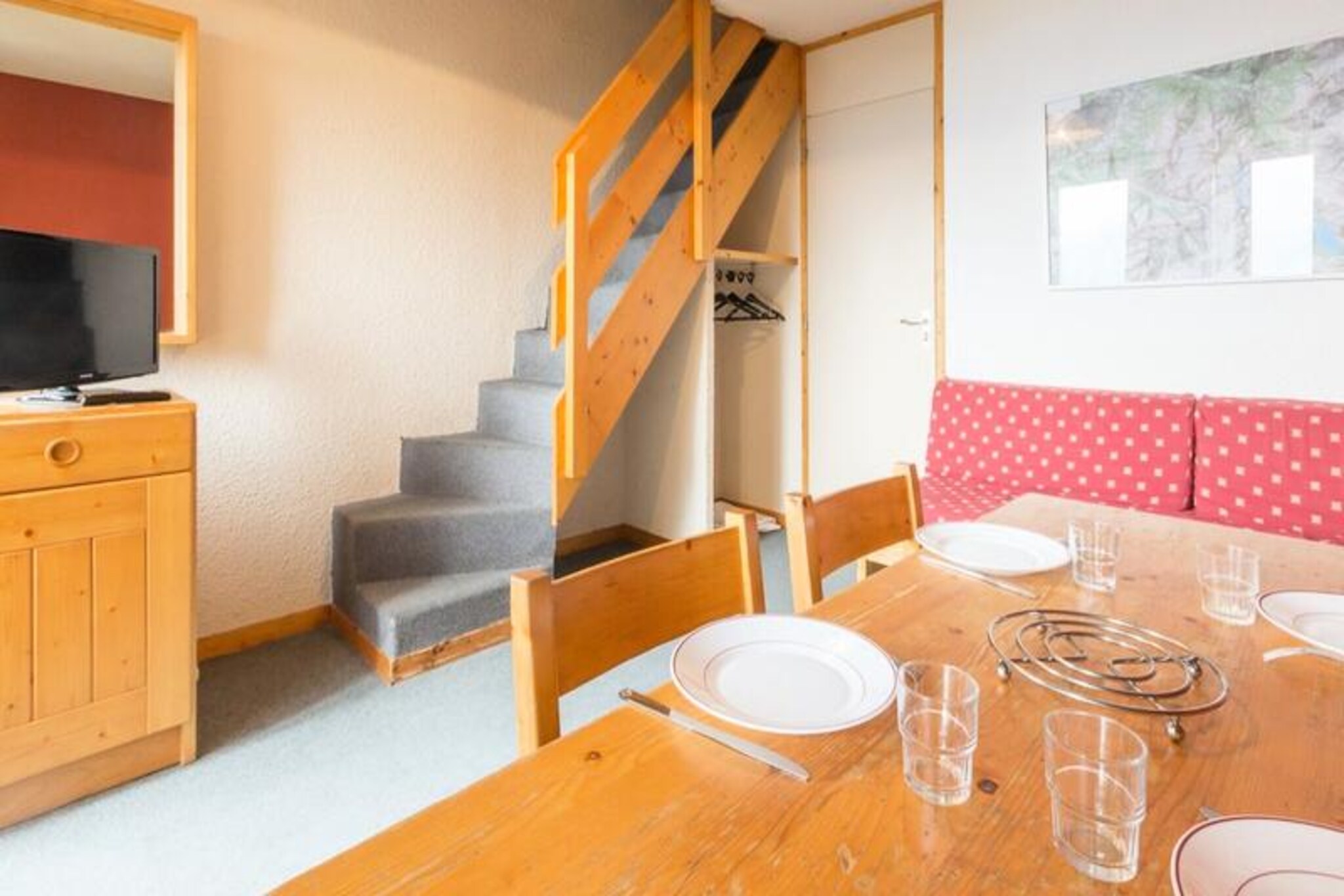 Spacious duplex apartment close to the center