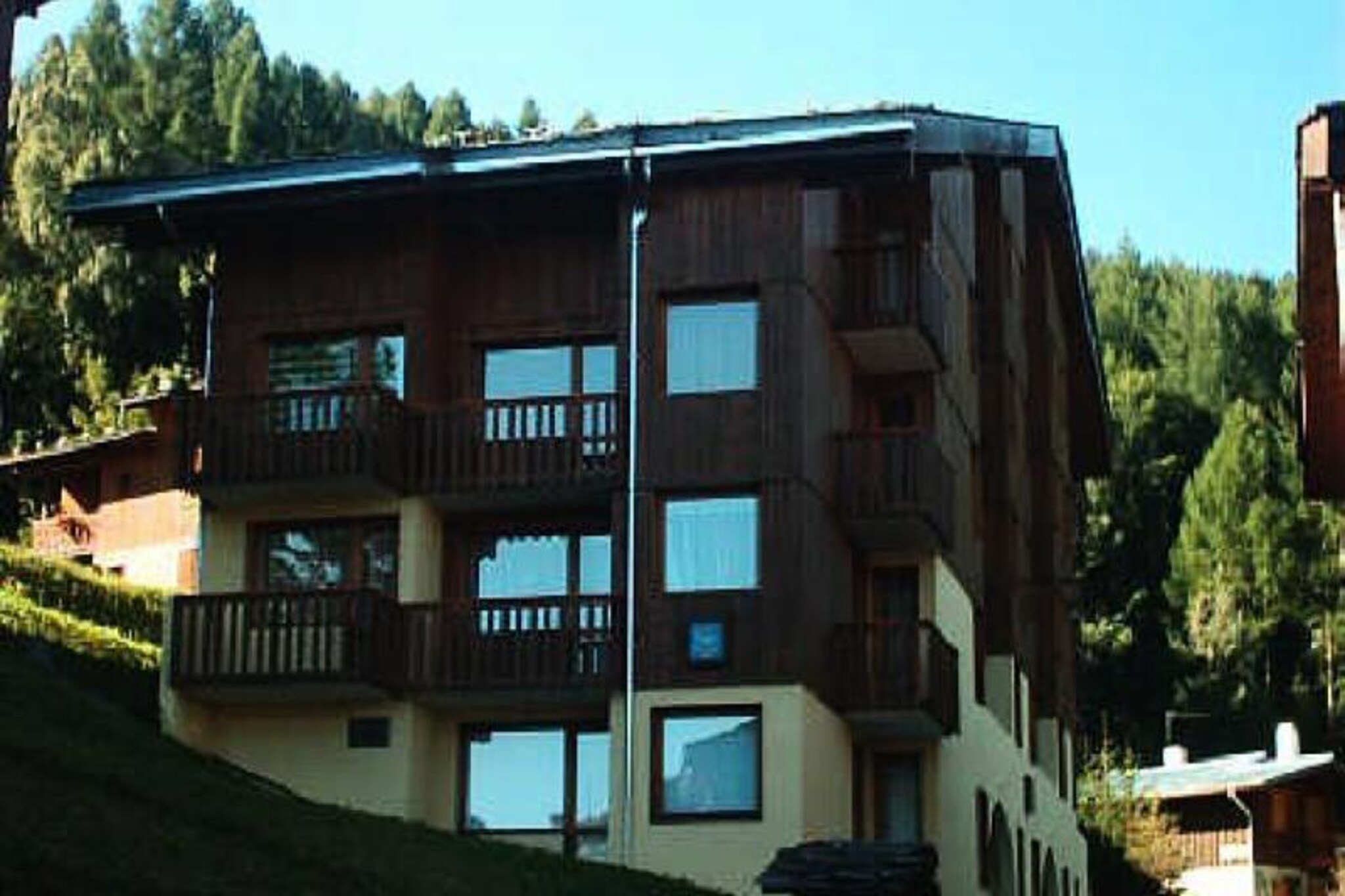 Spacious duplex apartment close to the center