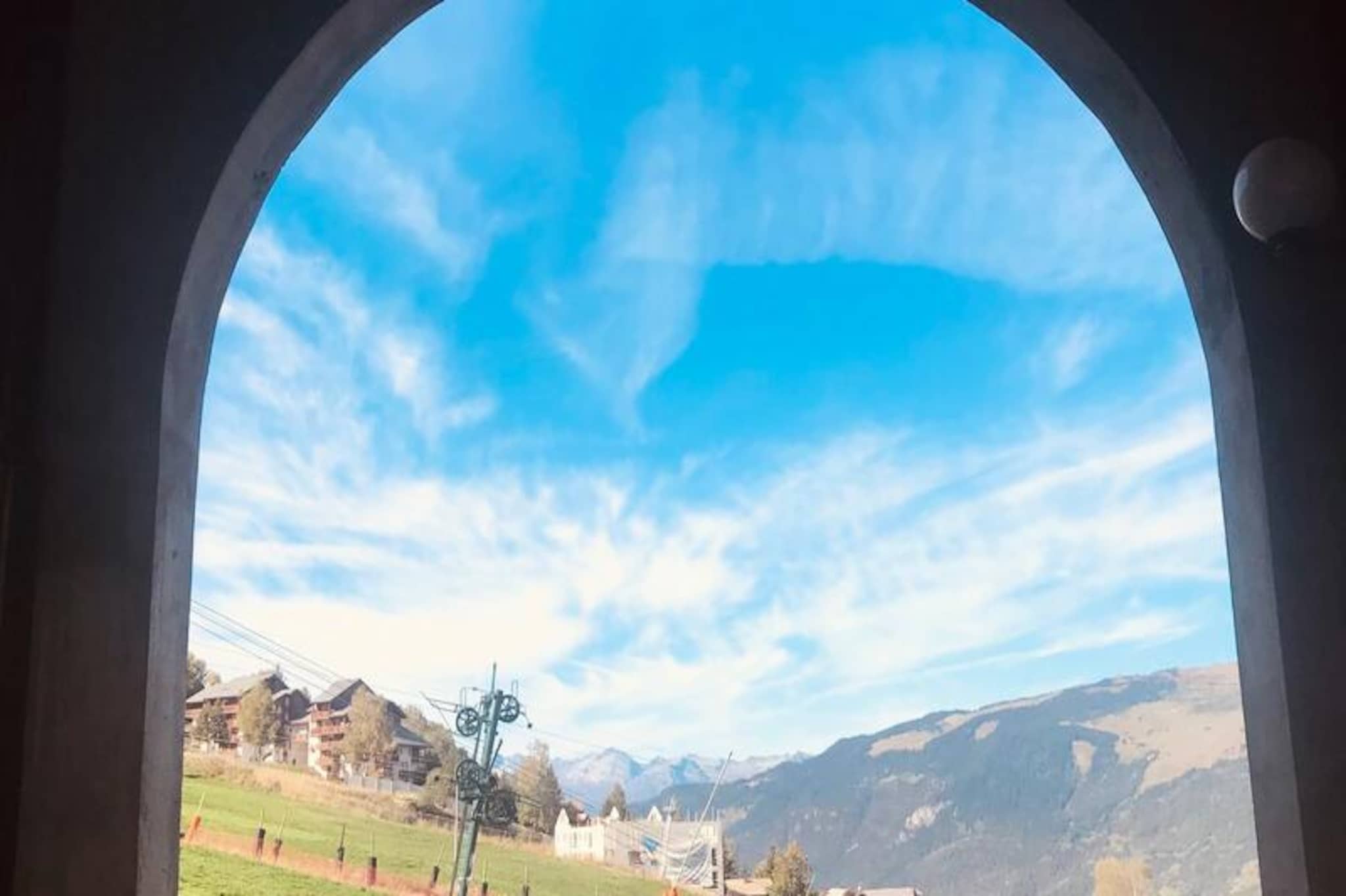 Apartment on Slopes with Ski Lift Access