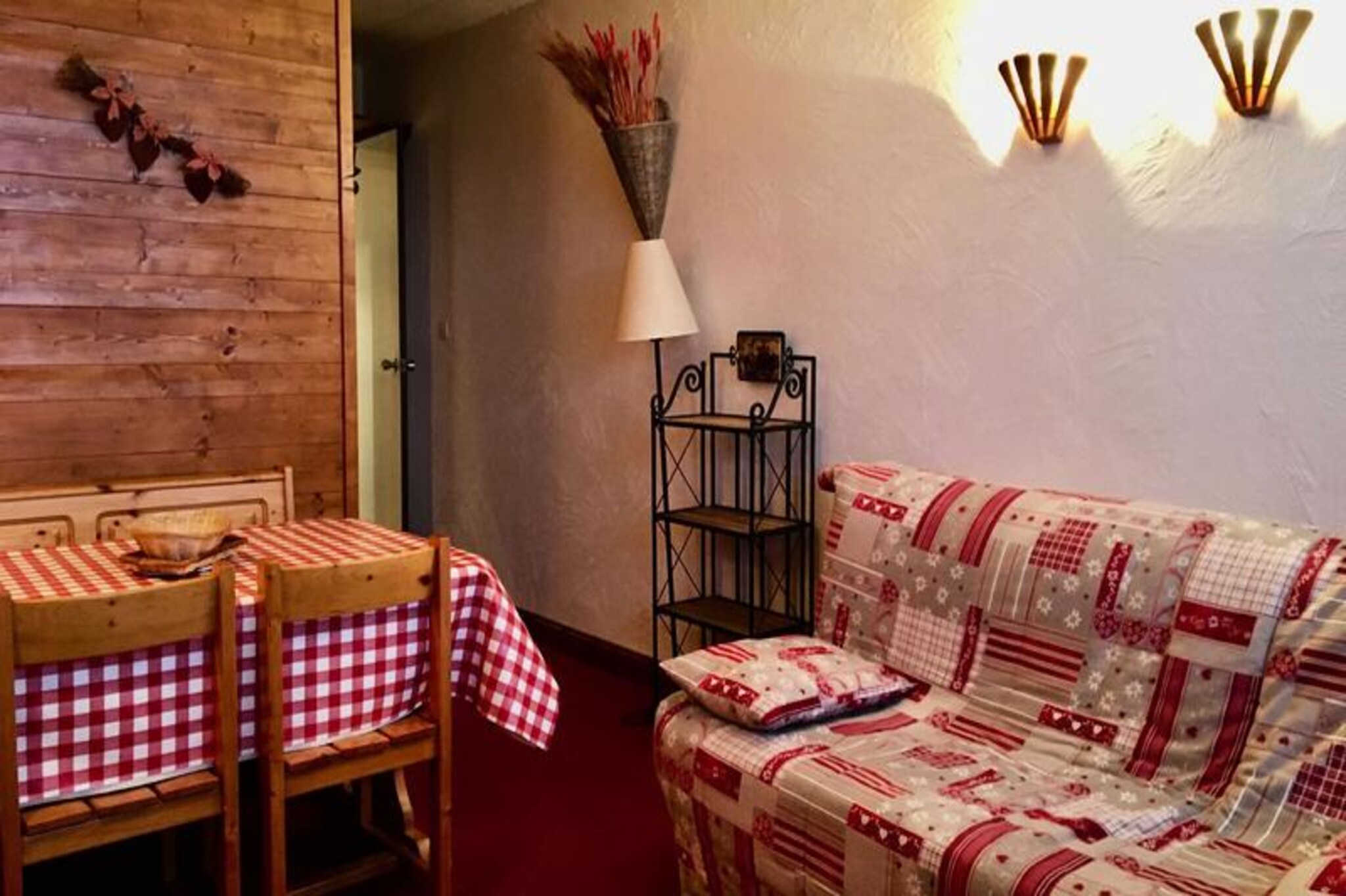 Lodge in Mont Blanc with Ski-In/Ski-Out