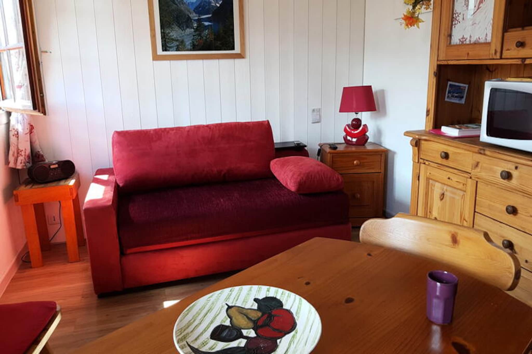 In the heart of Montchavin, bright studio