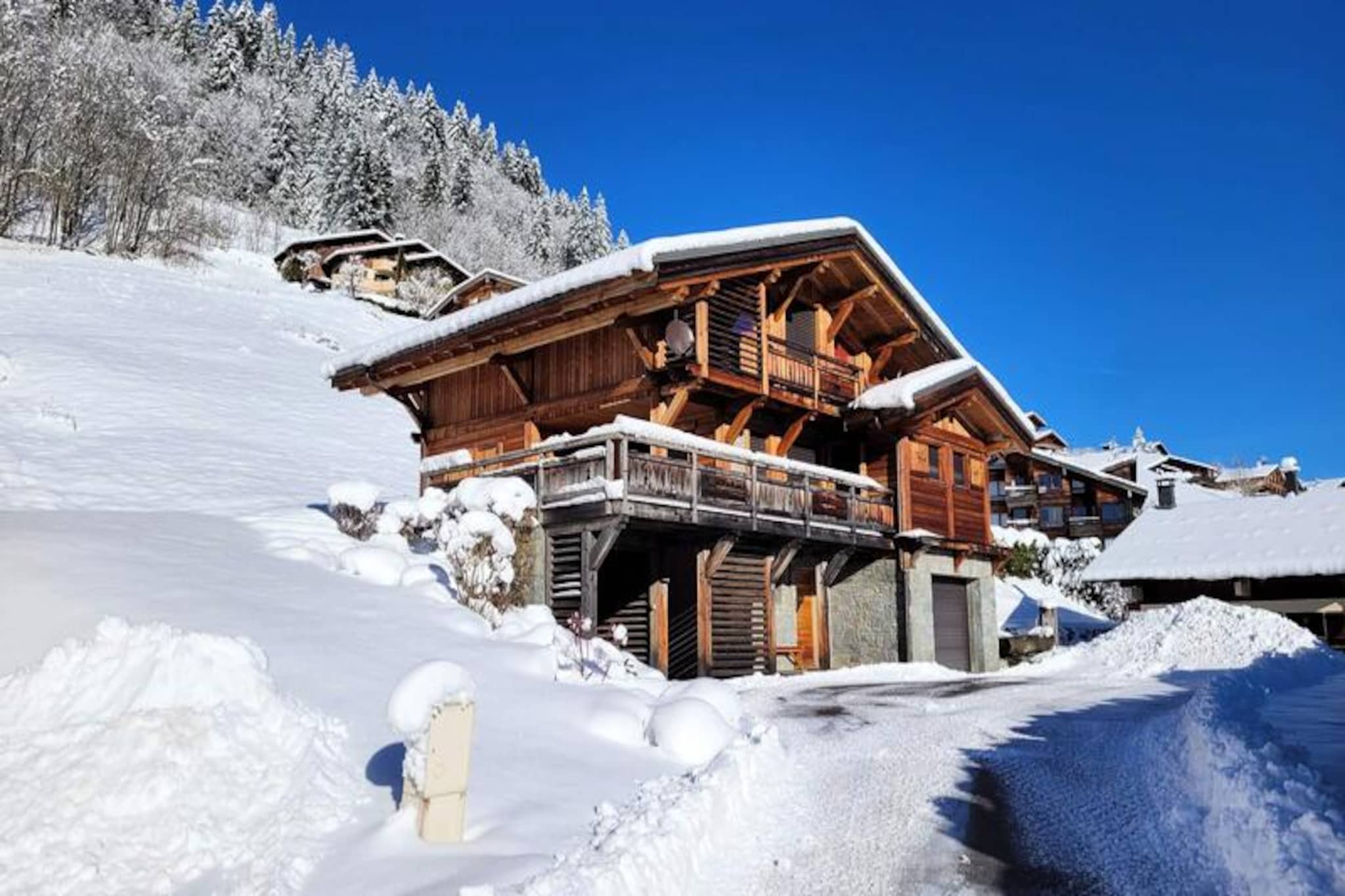 Chalet in Les Gets with Mountain Views