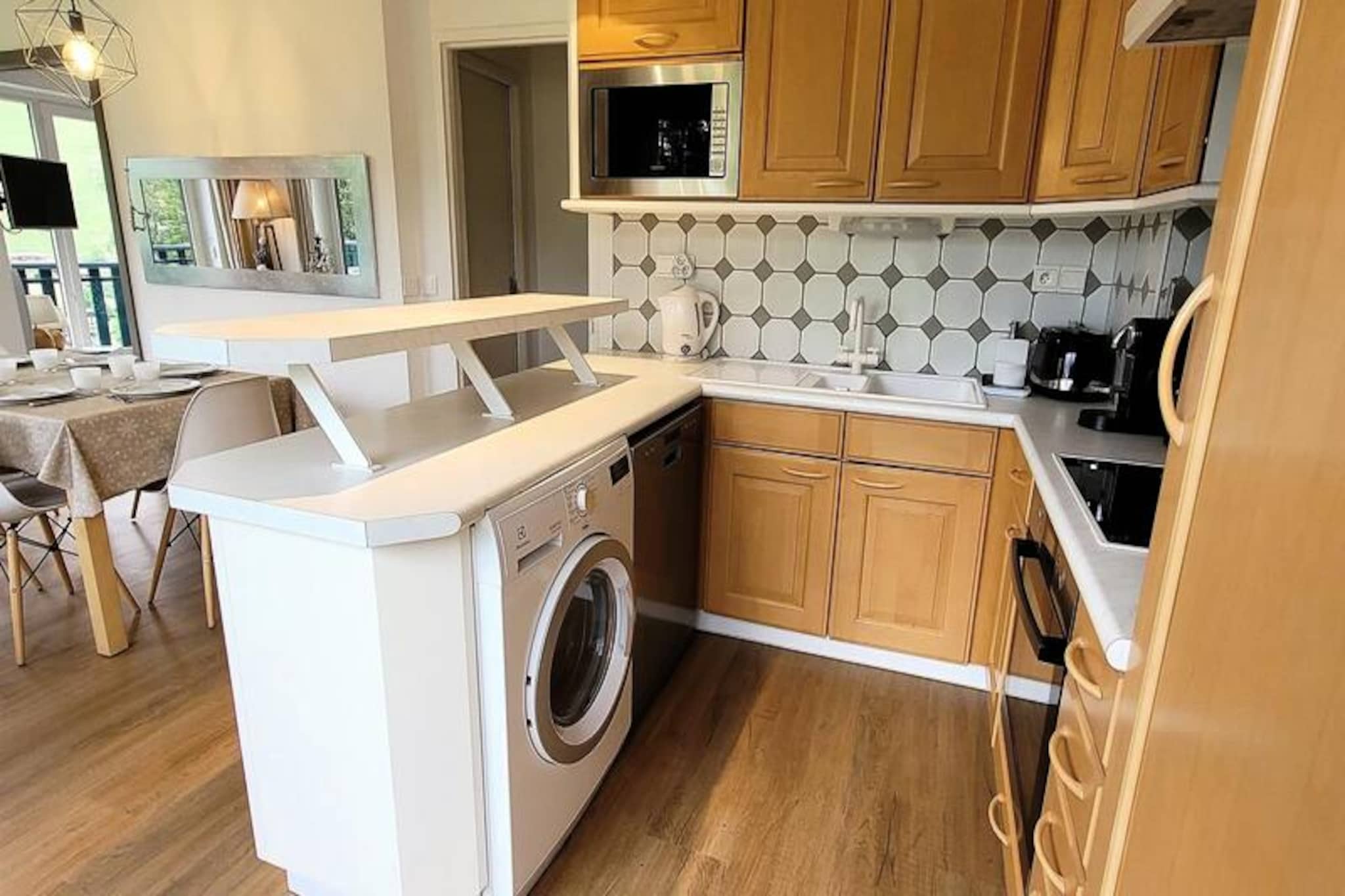 Ski-in/ski-out apartment, fully renovated