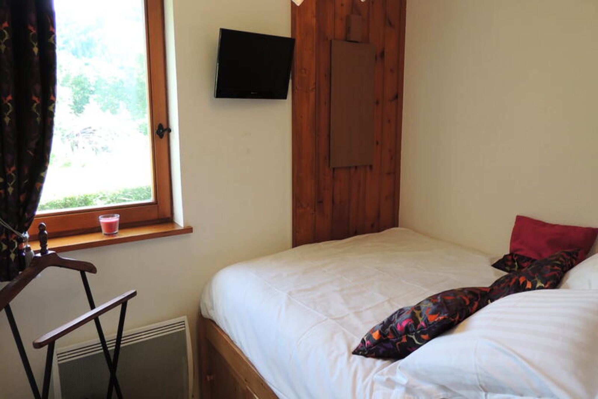 Apartment near Mont Chery Ski Slopes