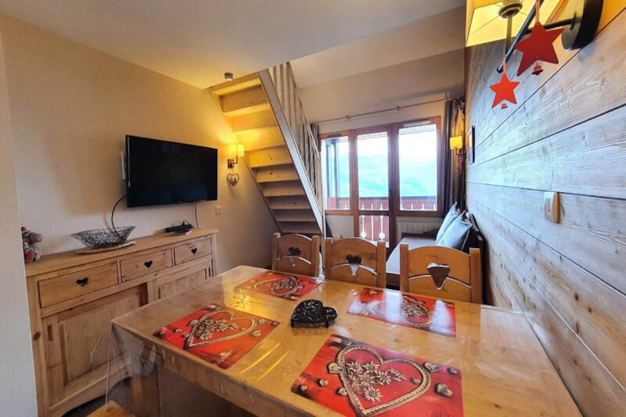 Apartment near Mont Blanc with Ski Access