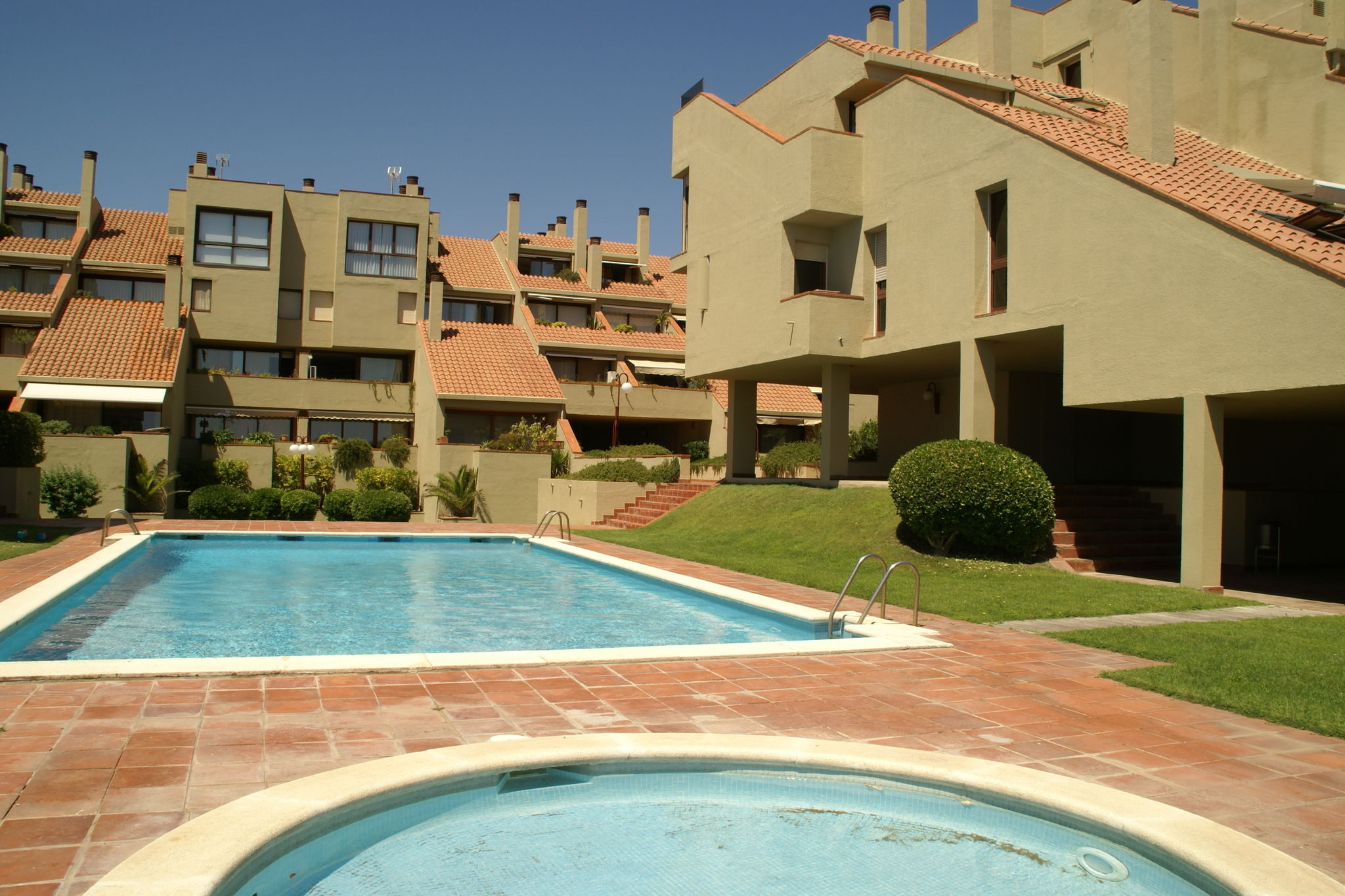 Inviting Apartment in Playa de Pals with Pool