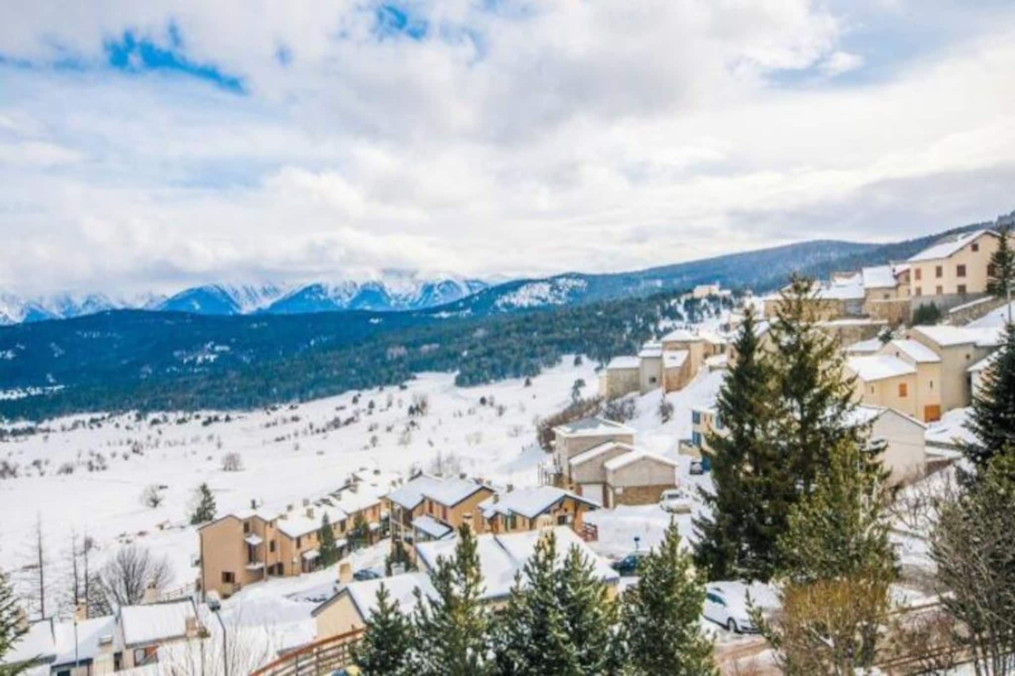 VVF Résidence Les Angles Pyrénées-Niet-getagd