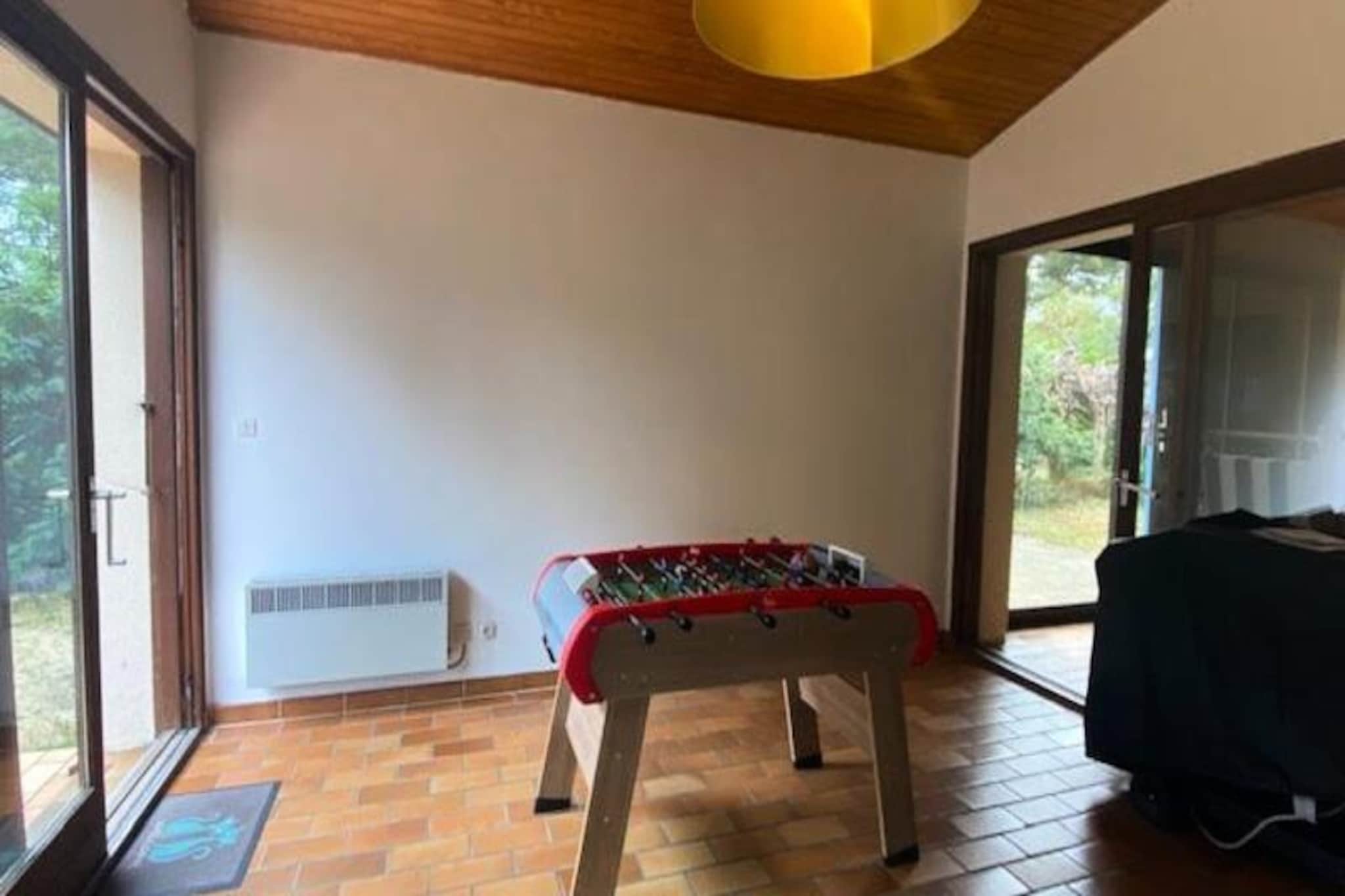House in Montalivet near Stunning Beaches