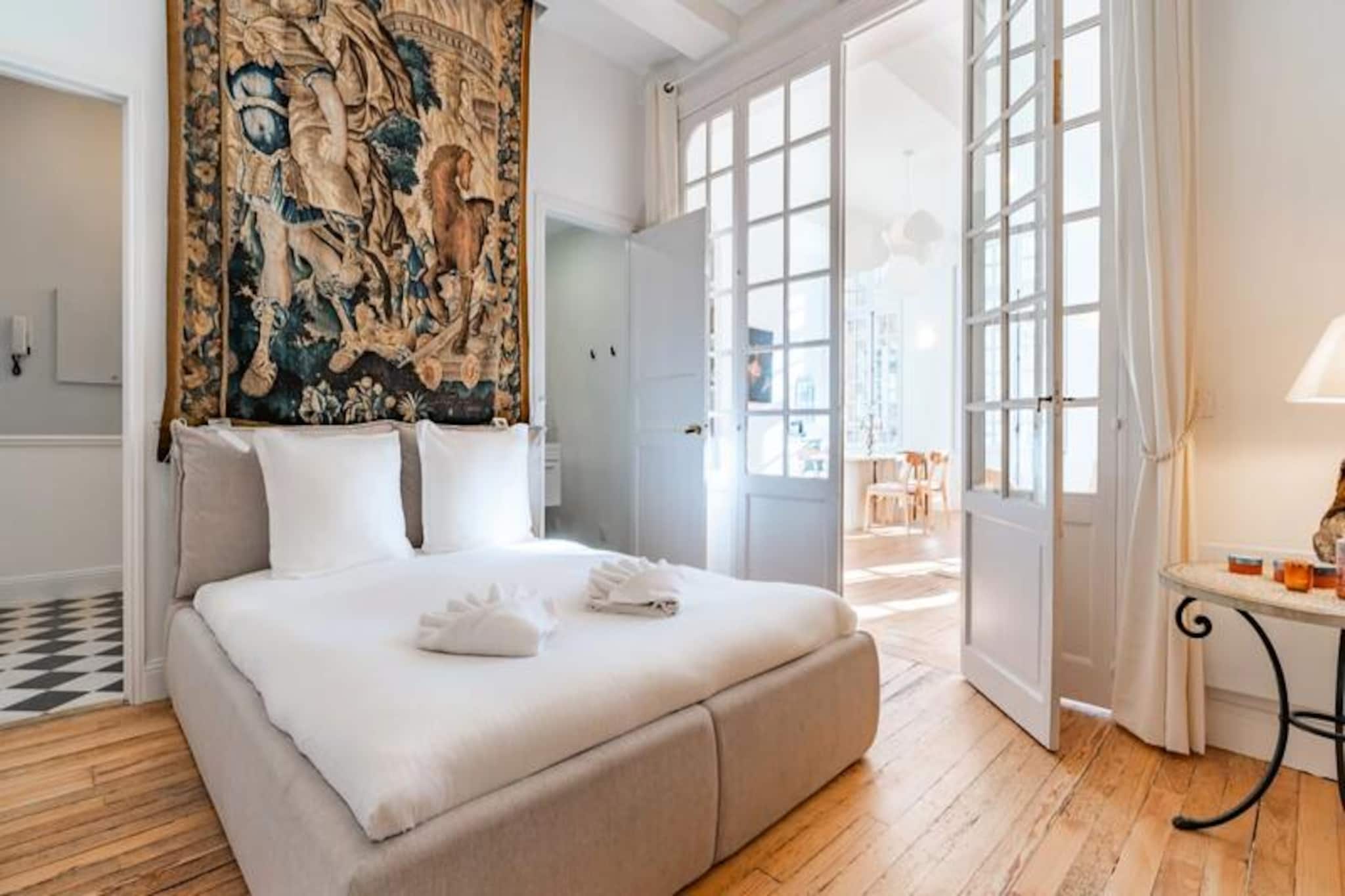 Apartment in Bordeaux near Place du Parlement