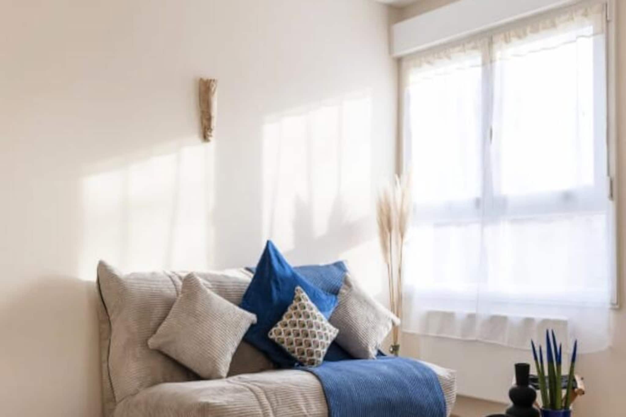 In the vibrant Sablon district of Metz, this modern studio offers a cozy retreat for up to four travelers. Just minutes from the TGV station and the city center, it’s the perfect base for exploring the charm and history of this picturesque French city. Whether you’re visiting for leisure or business, you’ll appreciate the thoughtful design and convenient location of this accommodation. 
 
 The studio features a comfortable double bed and a sofa bed, making it ideal for couples, families, or small groups. The fully equipped kitchenette allows you to prepare meals at your leisure, while the modern bathroom ensures a refreshing start to your day. Situated on the second floor of a quiet residence with an elevator, the studio also includes free parking and nearby street parking for added convenience. Hotel-quality linens and beds made upon arrival add a touch of luxury to your stay. 
 
 Metz is a city of treasures waiting to be discovered. Stroll through its historic streets to marvel at the Saint-Étienne Cathedral, the Temple Neuf, and the Centre Pompidou. Don’t miss the enchanting parks and museums that bring the city to life. In winter, the festive Christmas markets, the Ferris wheel on Place d'Armes, and the carousel on Place Saint-Louis create a magical atmosphere. 
 
 Whether you’re here for a romantic getaway, a family adventure, or a business trip, this studio offers the perfect blend of comfort and convenience. With self-check-in and flexible check-out options, your stay in Metz will be as seamless as it is memorable.