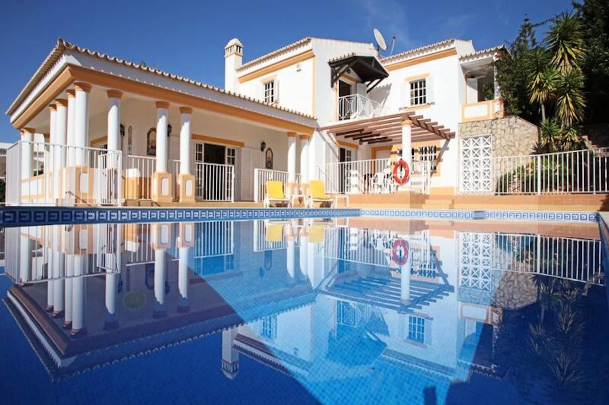 Villa in Albufeira with Marina Views