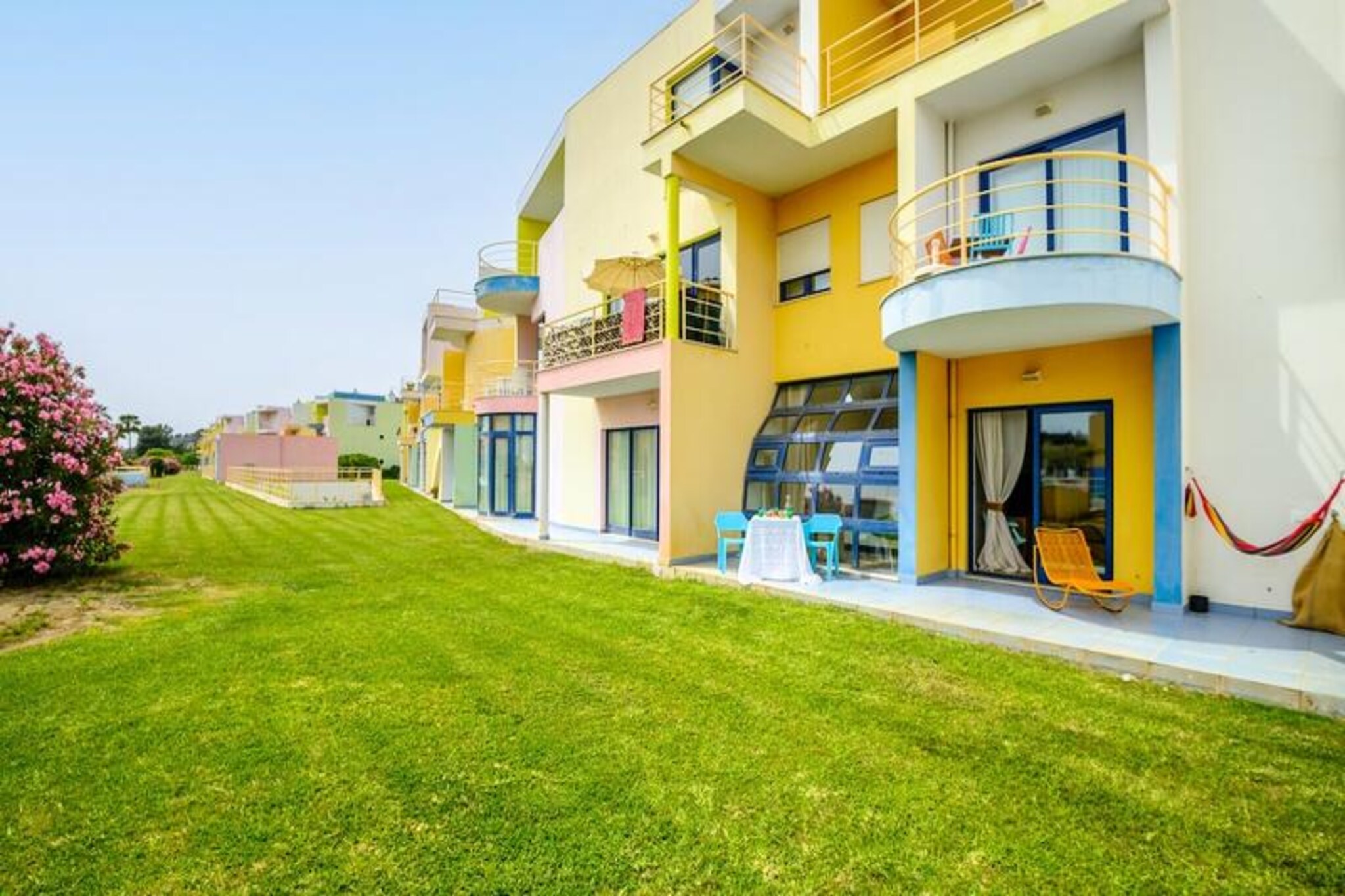 Villa in Marina with Pool and Bar Access