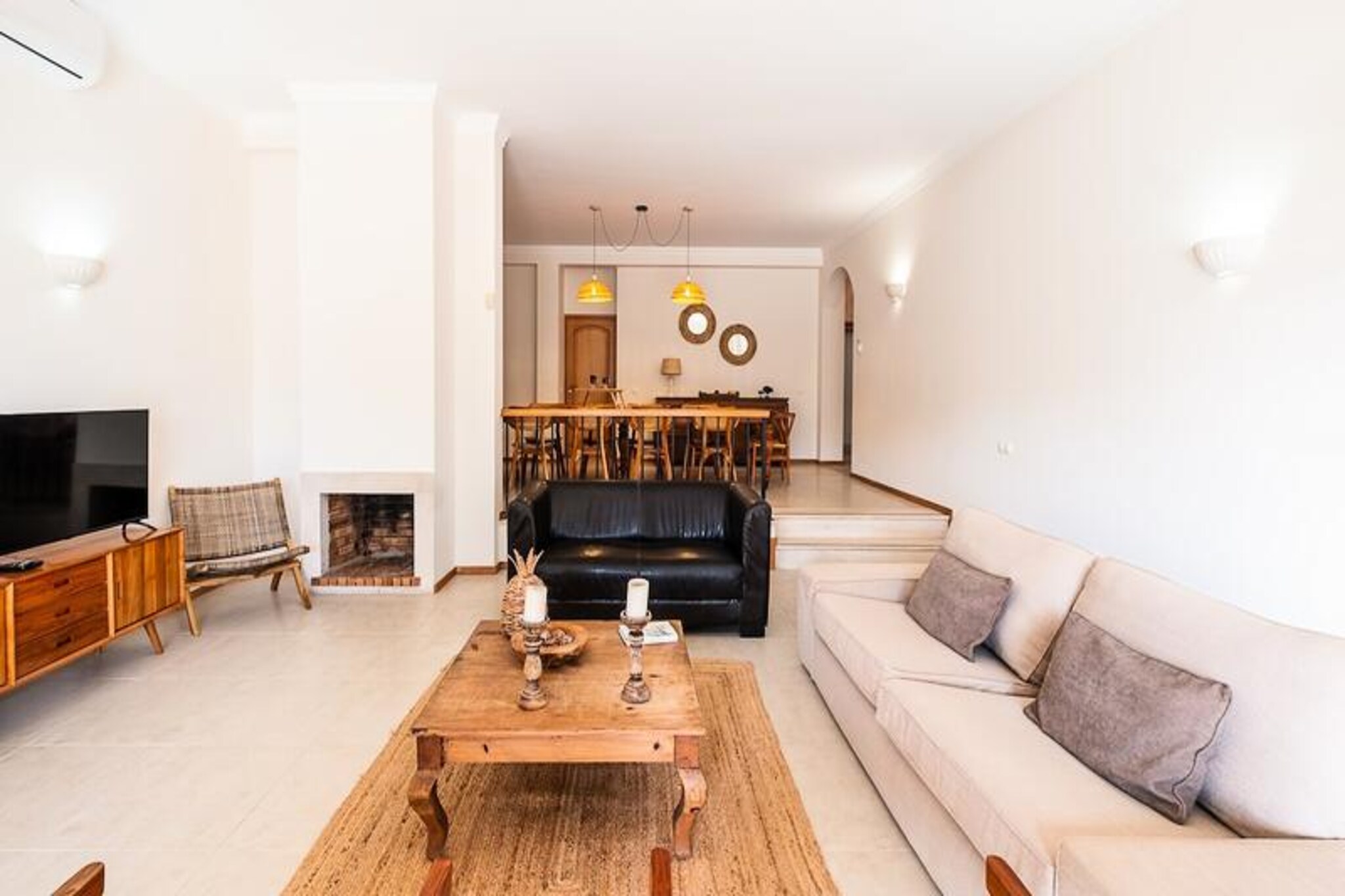 Villa in Gale with pool near Gale Beach