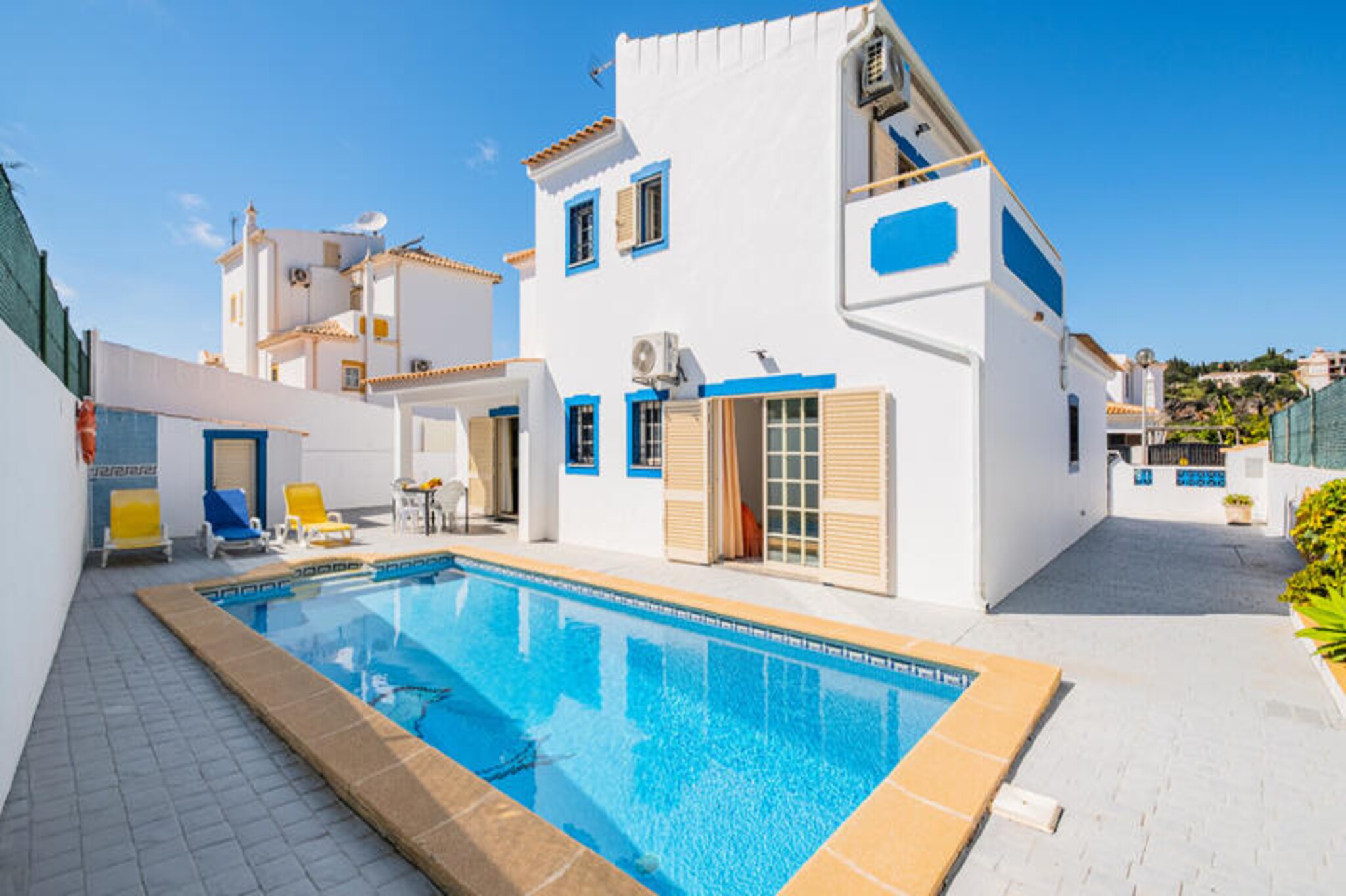 Villa near São Rafael Beach with Pool