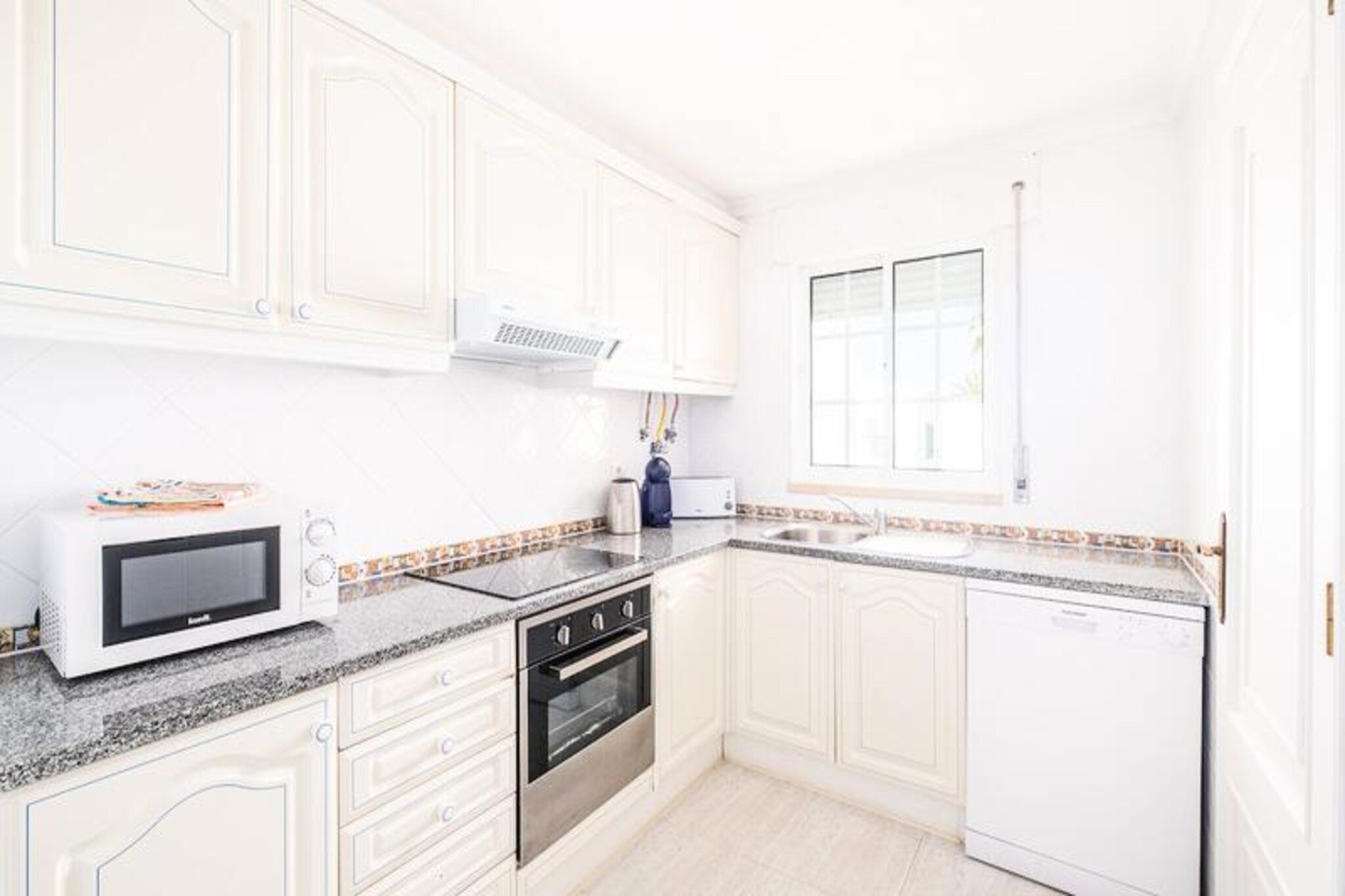 Apartment near Albufeira with Sea Views