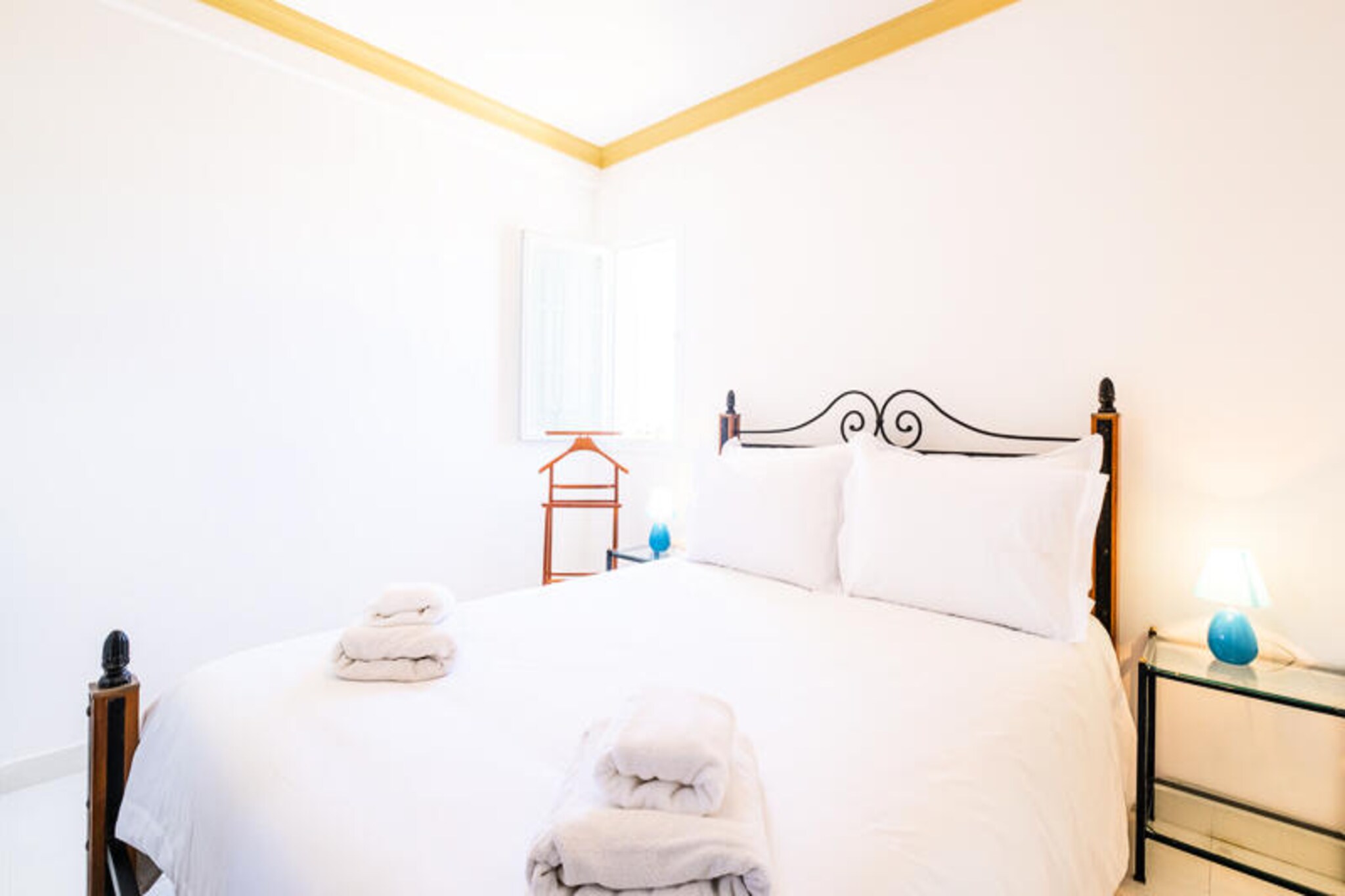 In the serene coastal enclave of São Rafael, Albufeira, Villa Ventura Heritage offers an enchanting escape where the azure waters of the Atlantic meet golden sands. This five-bedroom villa is a haven of tranquility, perfect for families or groups seeking a luxurious retreat in one of Portugal's most picturesque regions. Just a short stroll from some of Europe’s most celebrated beaches, you’ll find yourself immersed in the natural beauty and charm of the Algarve. The villa’s proximity to Albufeira Marina, with its vibrant shops, restaurants, and bars, ensures that both relaxation and entertainment are always within reach.
Step inside and discover a space designed for comfort and elegance. The villa boasts five spacious bedrooms, each thoughtfully furnished to provide a restful sanctuary. The open-plan living and dining areas are bathed in natural light, creating a warm and inviting atmosphere. A fully equipped kitchen allows for effortless meal preparation, whether you’re whipping up a quick breakfast or indulging in a leisurely dinner. Outside, the private swimming pool beckons for refreshing dips under the Portuguese sun, while the terrace and garden offer the perfect setting for al fresco dining or simply unwinding with a good book.
Beyond the villa, São Rafael’s stunning beaches await, renowned for their unique rock formations and crystal-clear waters. Whether you’re exploring the hidden coves, enjoying water sports, or simply soaking up the sun, the coastline here is truly unforgettable. For those seeking adventure, Albufeira Marina is just 1,000 meters away, offering boat tours, fishing trips, and a lively atmosphere.
Villa Ventura Heritage is more than just a place to stay—it’s a gateway to the best of the Algarve. With its blend of comfort, style, and unbeatable location, it promises a holiday filled with cherished memories. Book your stay and experience the magic of São Rafael for yourself.