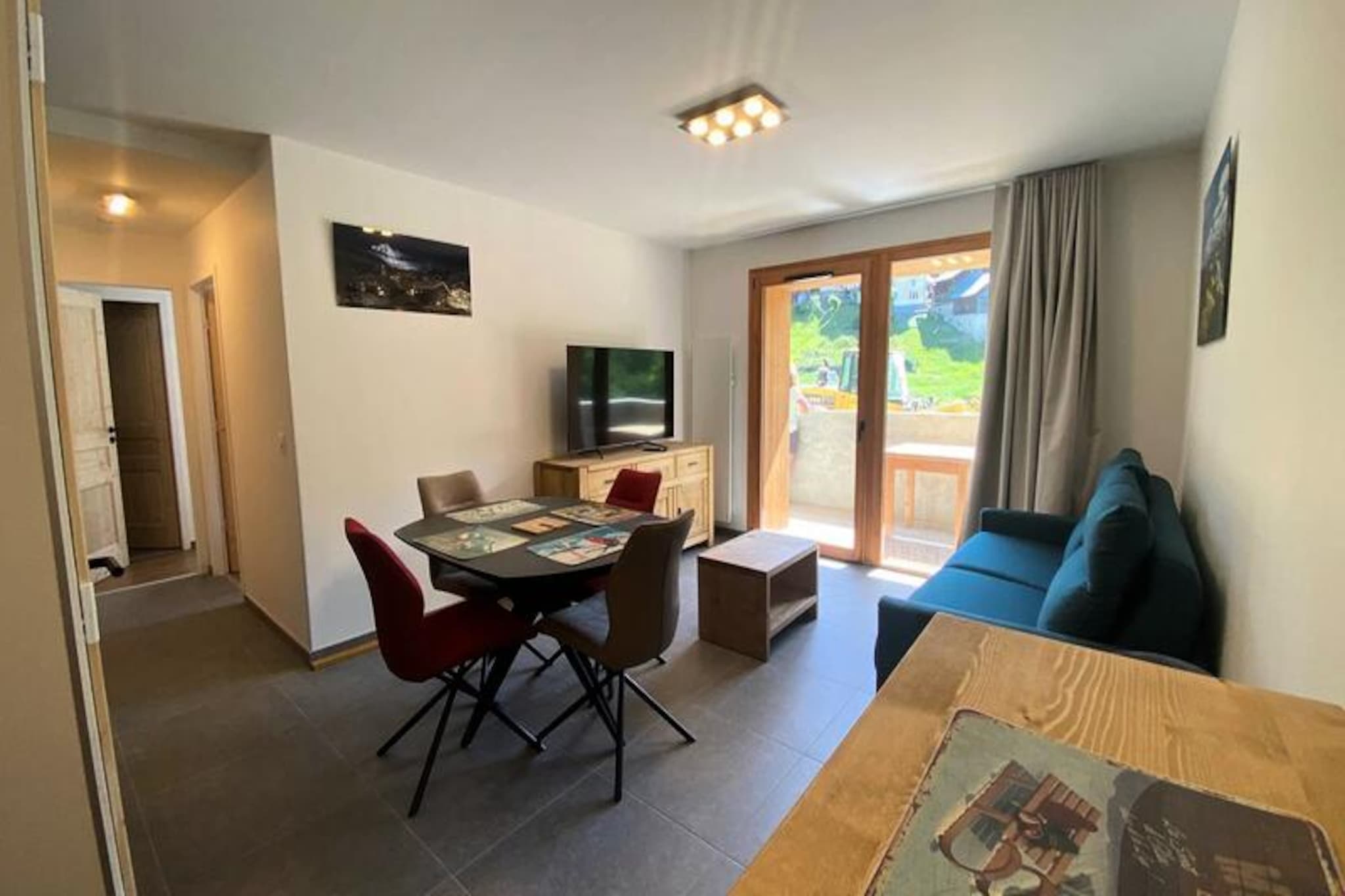 Apartment in La Charmette with Ski Access