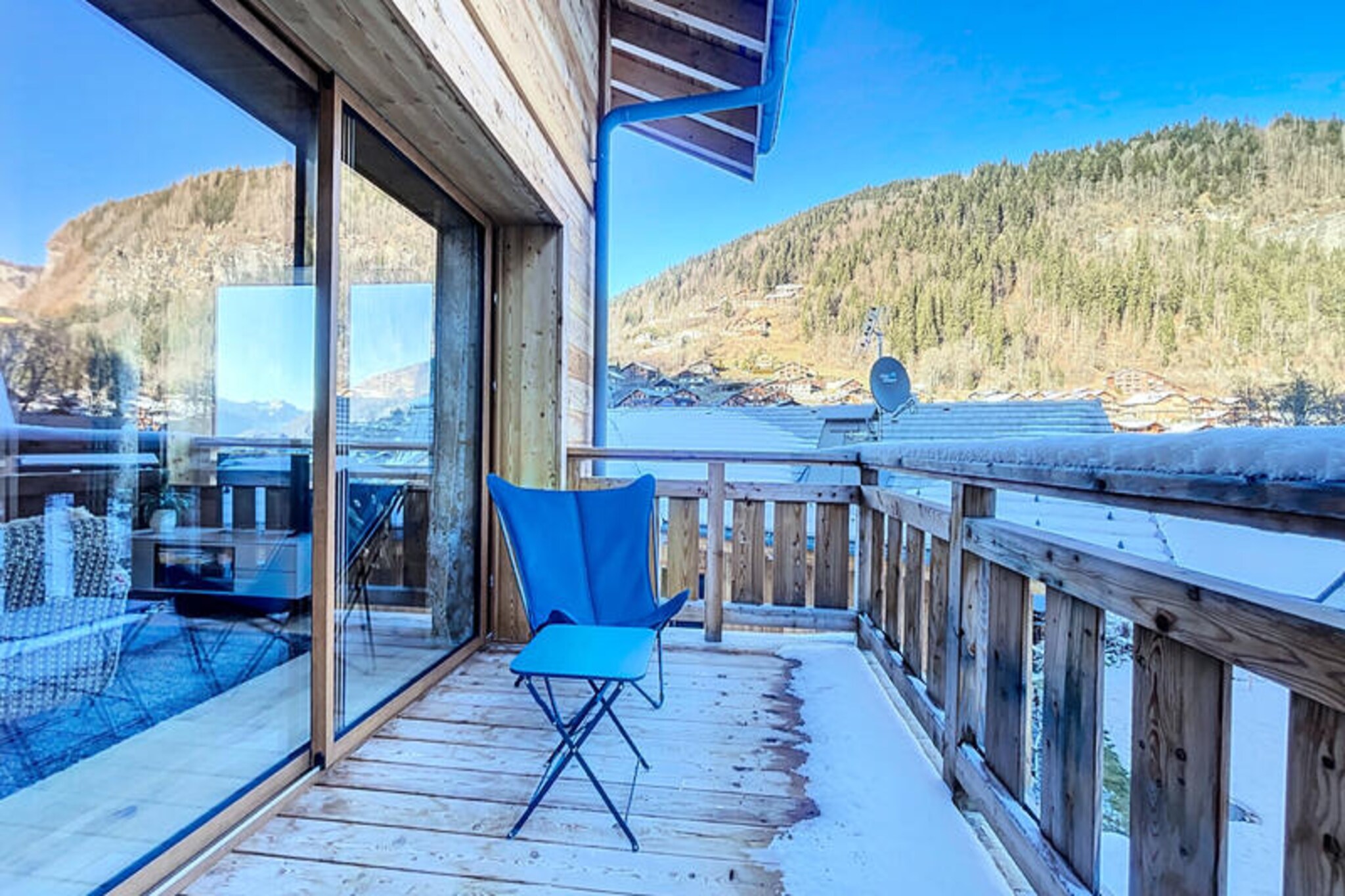 Apartment in Morzine with Alpine Views