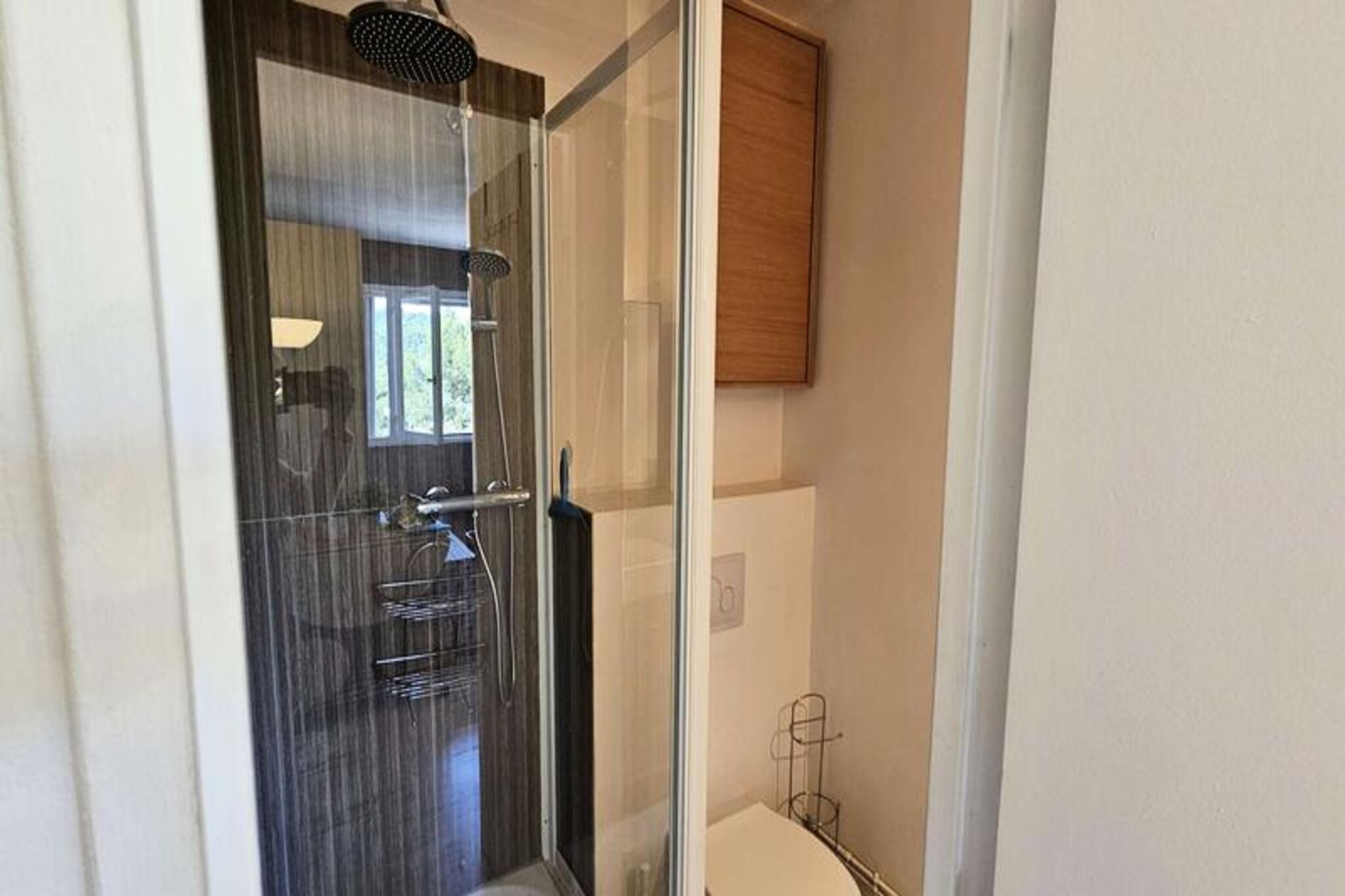 Apartment in Saint-Mandrier with Pool Access