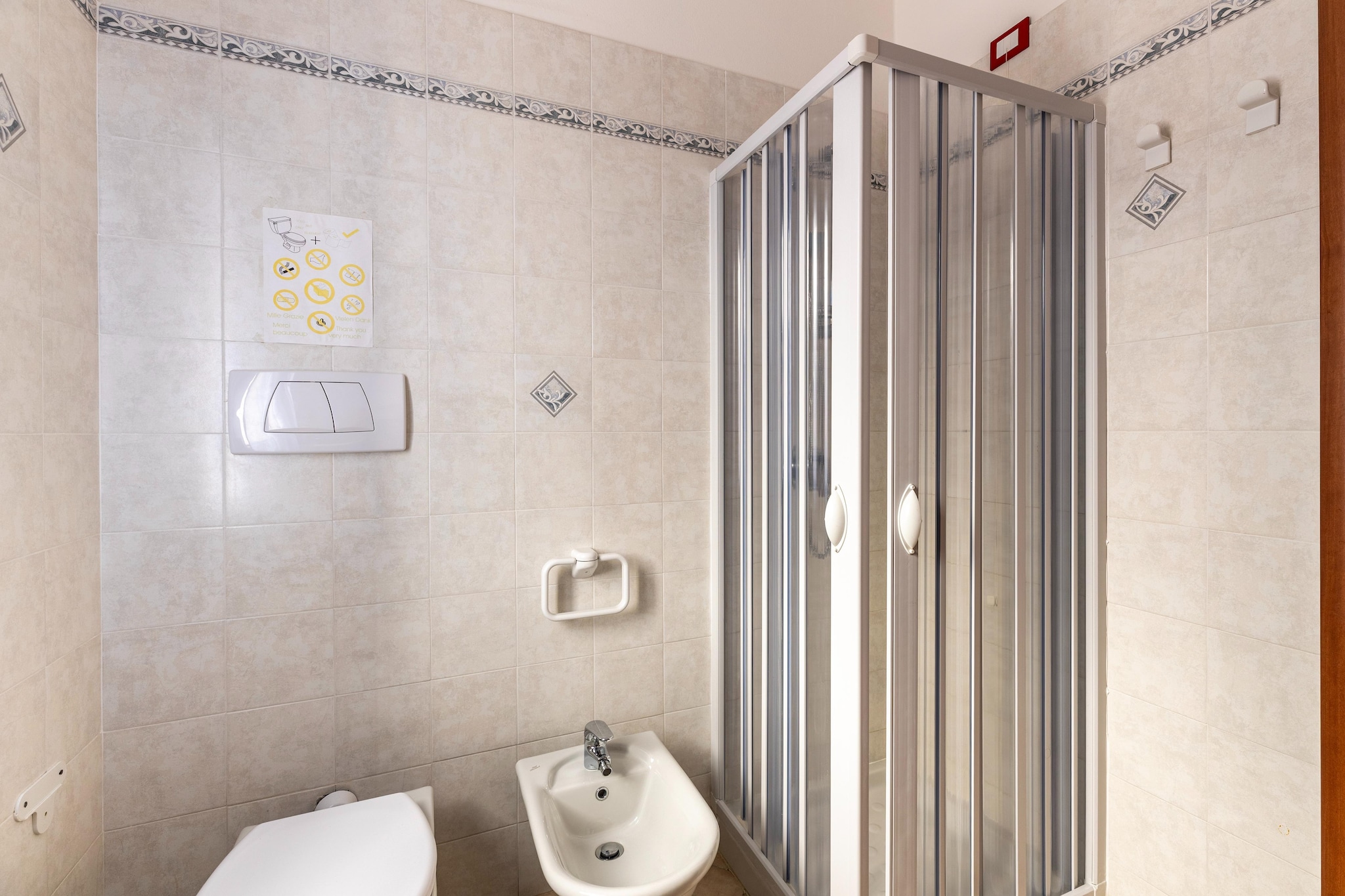 TRILO 2 LA CIACCIA-Badkamer