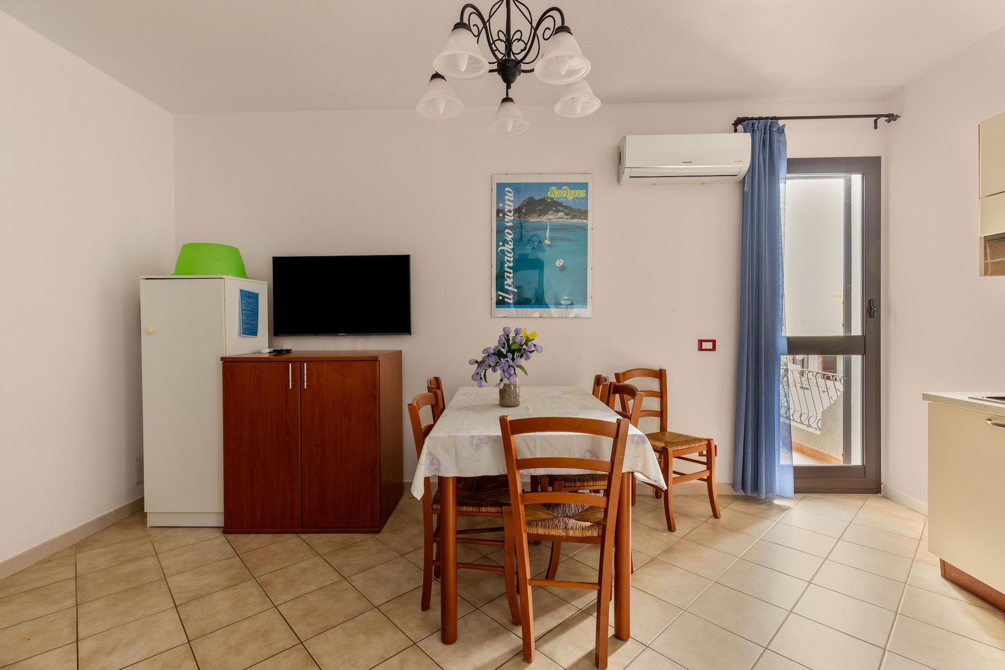 TRILO 6 LA CIACCIA-Eetkamer