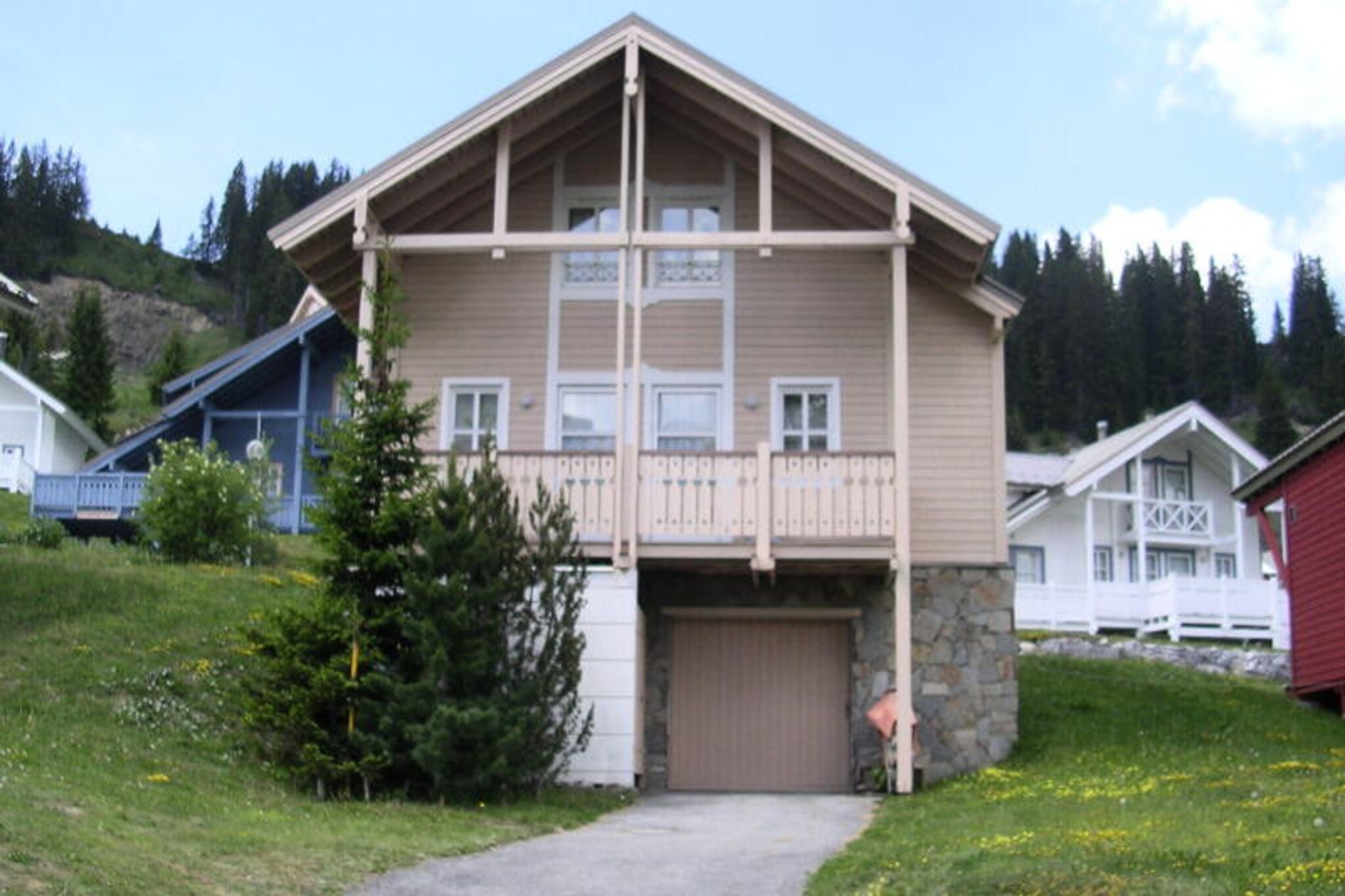 Chalet in Flaine with Sauna and Ski Access