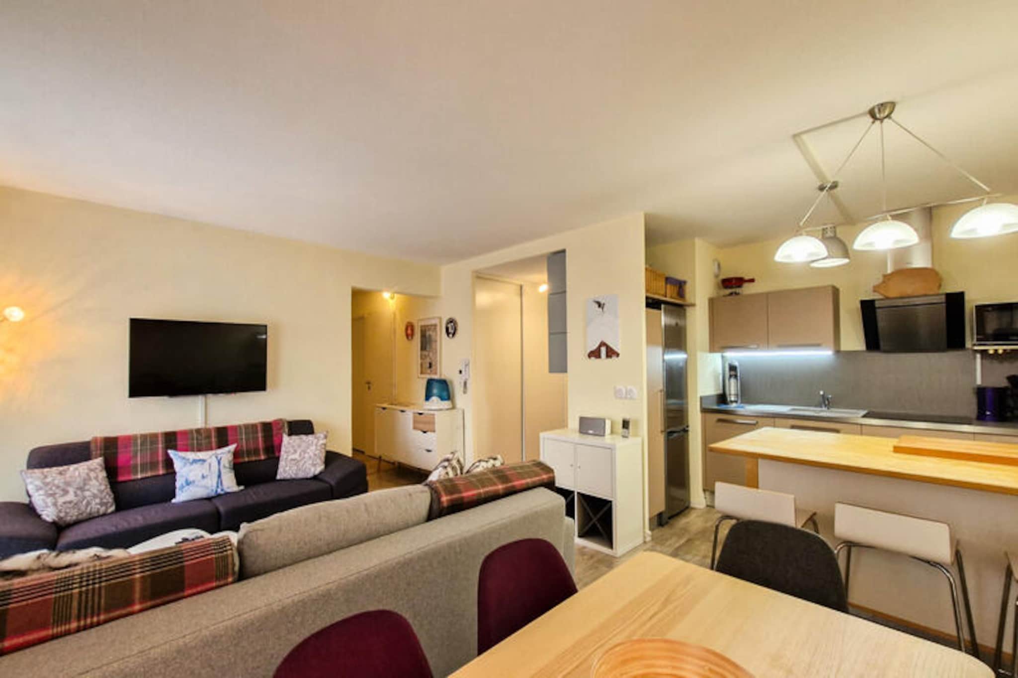 Renovated apartment · Terrace · Resort center · Slope view