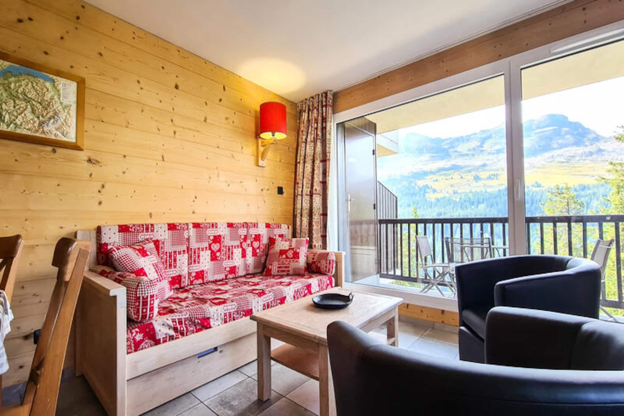 Spacious and bright apartment · Resort center · Balcony · Covered parking
