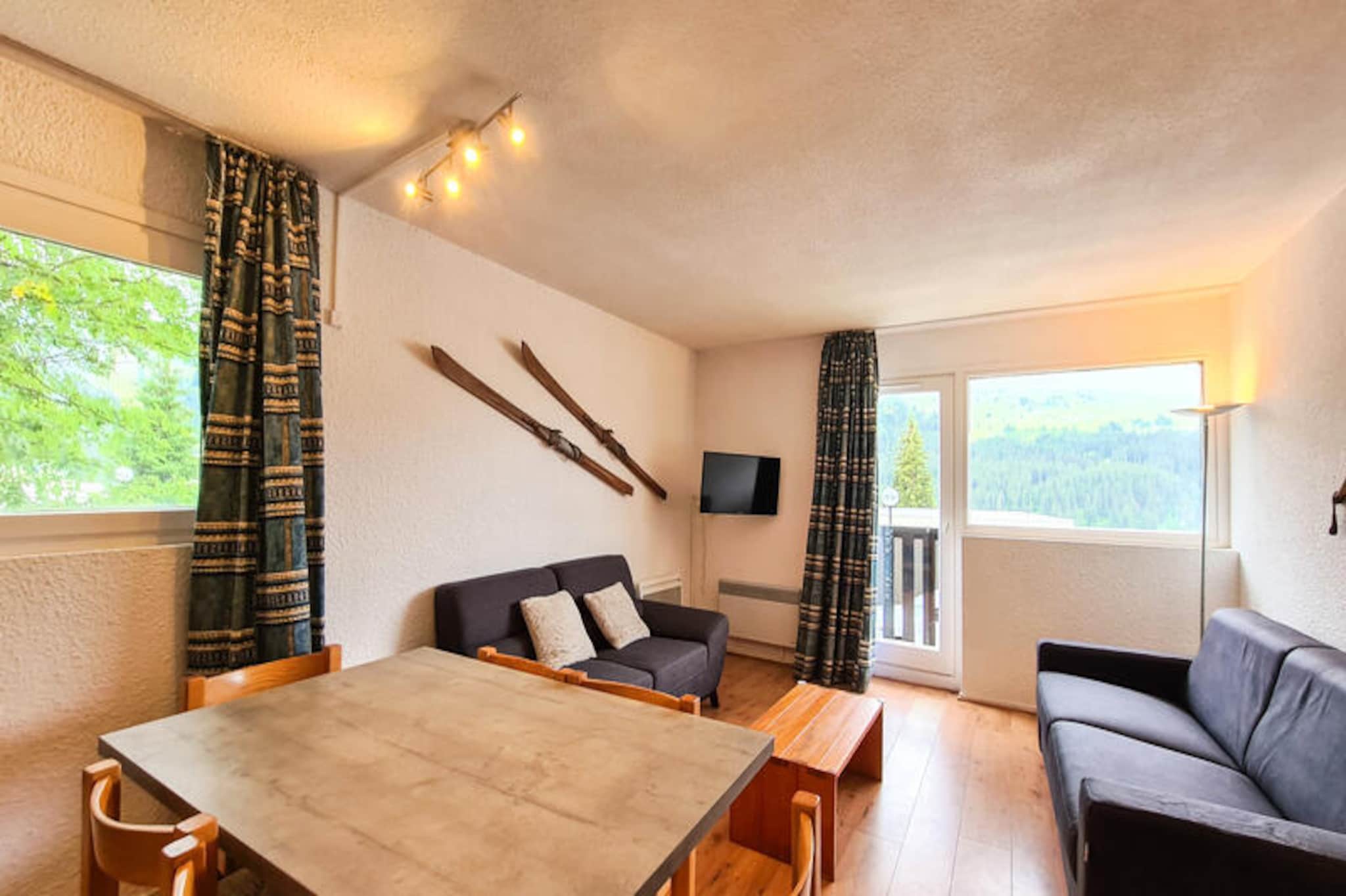 Comfortable apartment · Resort center · Balcony
