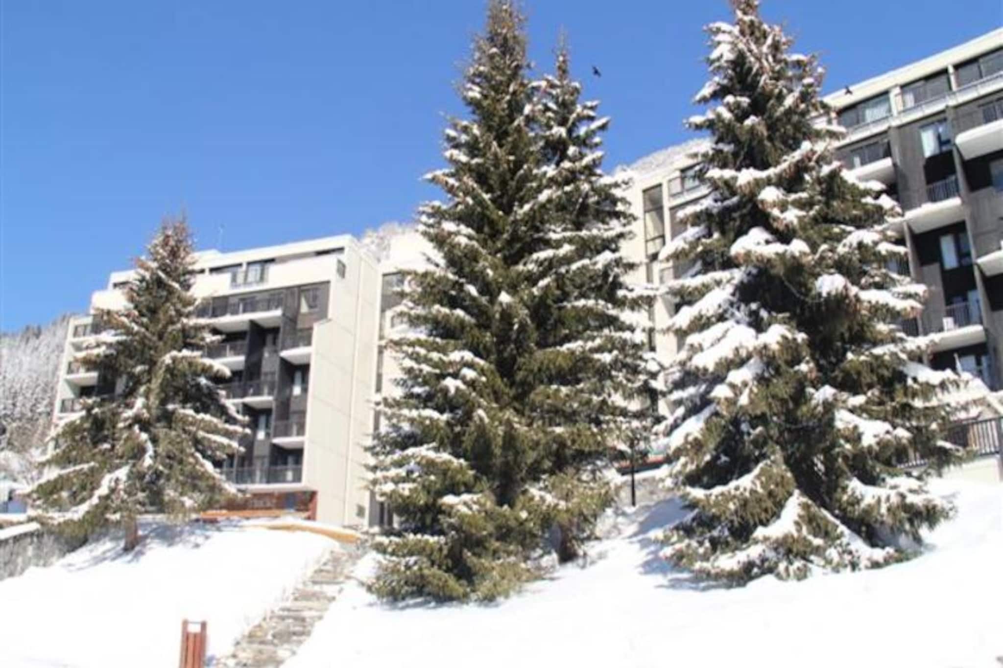 Comfortable apartment · Close to the slopes · Ski locker