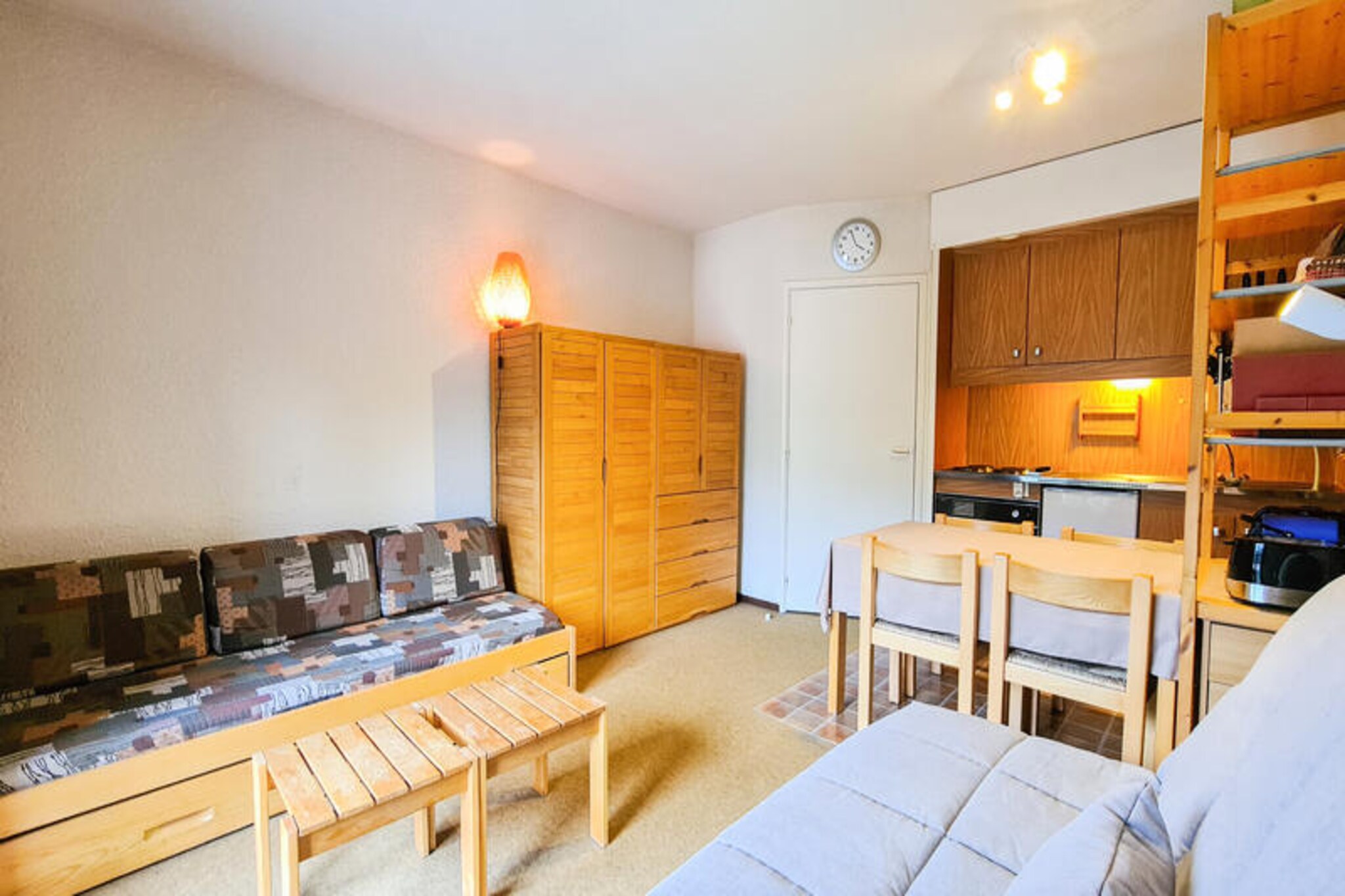 Pleasant studio with ski locker · Close to the slopes · Balcony