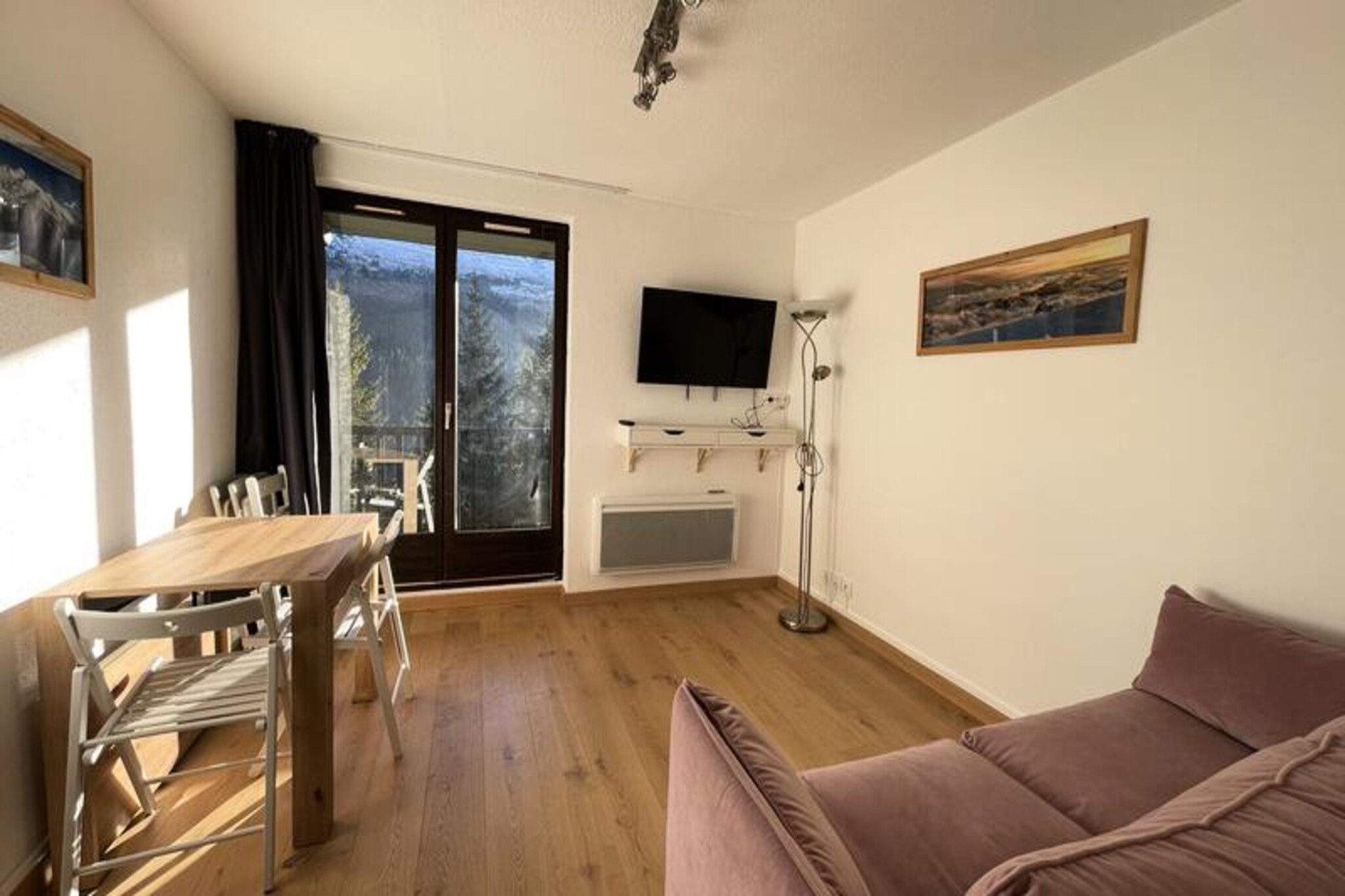 Holiday Home in Flaine Forêt near Slopes