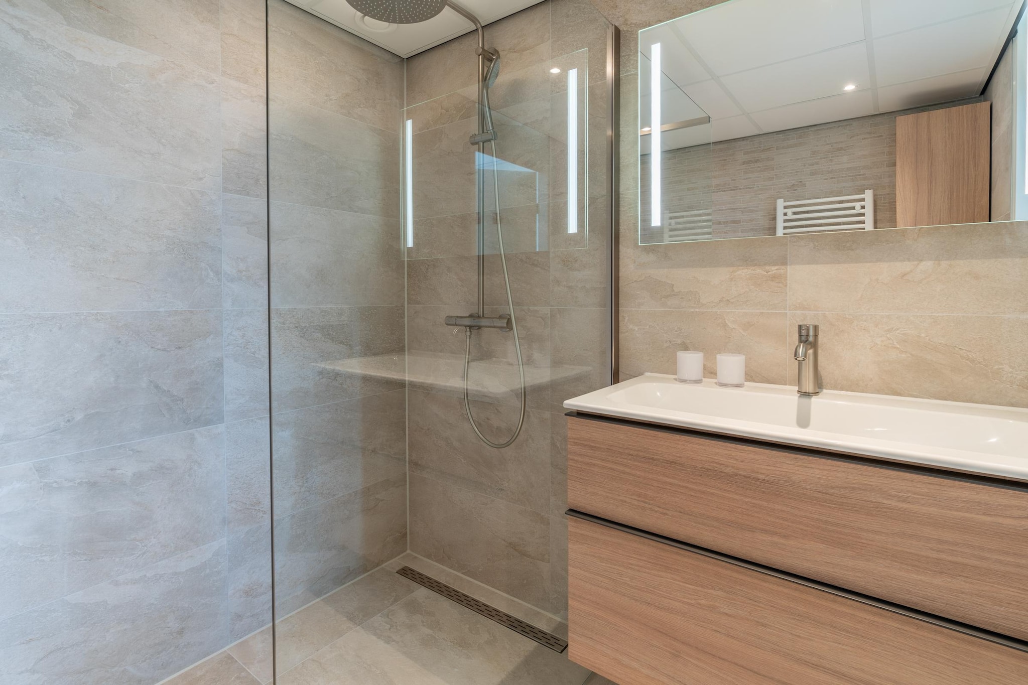 Juliana 112-Badkamer