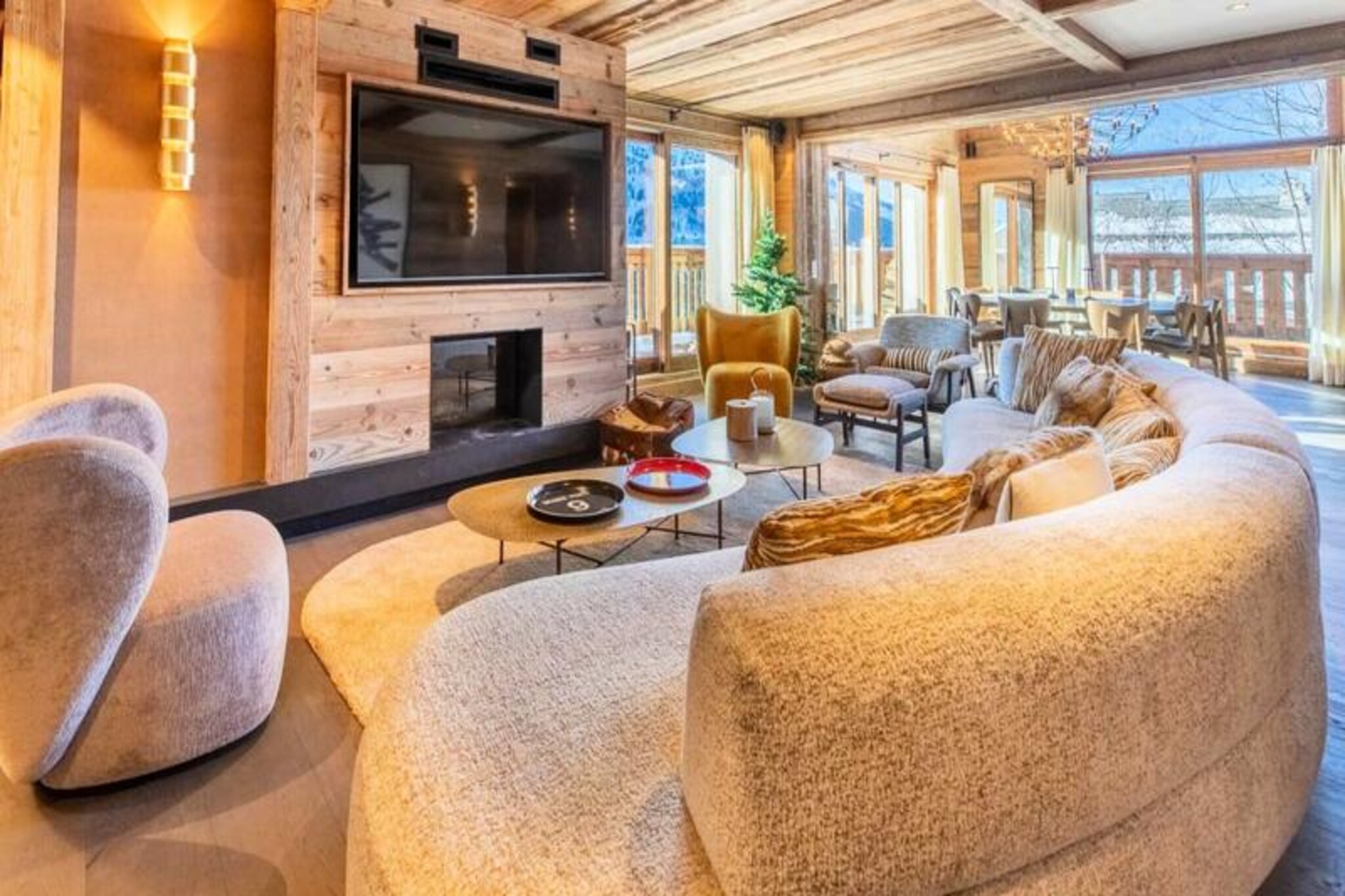 In the heart of Méribel Morel, this brand-new, luxurious apartment offers an unparalleled alpine retreat. Built in 2024, the residence combines modern elegance with the charm of the French Alps. With its soaring ceilings, expansive bay windows, and a west-facing balcony, the apartment is bathed in natural light and provides breathtaking panoramic views of the surrounding ski slopes. Whether you're sipping coffee in the morning or unwinding after a day on the pistes, the ambiance here is nothing short of magical.
The apartment features four en-suite double bedrooms, each designed for ultimate comfort, as well as a cozy mountain corner with bunk beds, perfect for children or extra guests. The fully equipped kitchen, complete with high-end appliances and a granite worktop, invites you to prepare hearty meals to share in the spacious living room. Relax by the contemporary fireplace on plush sofas while gazing out at the snow-covered peaks through floor-to-ceiling windows. Indoor parking spaces and premium amenities ensure a seamless and indulgent stay.
Located just 180 meters from the Morel chairlift and a short walk from the Doron slope, the apartment offers unbeatable access to the world-class skiing of the 3 Valleys. Nearby, you'll find a selection of restaurants, including Alti 16 and Tsaretta Spice, a Sherpa grocery store, and a ski shop for all your equipment needs. Free shuttles run every 15 minutes, connecting you effortlessly to the rest of the resort and valley.
Whether you're here for the thrill of the slopes, the serenity of the mountains, or the vibrant après-ski scene, this Méribel Morel gem promises an unforgettable alpine experience. Let the CVR team take care of every detail, from ski passes to private chefs, ensuring your holiday is as effortless as it is extraordinary.