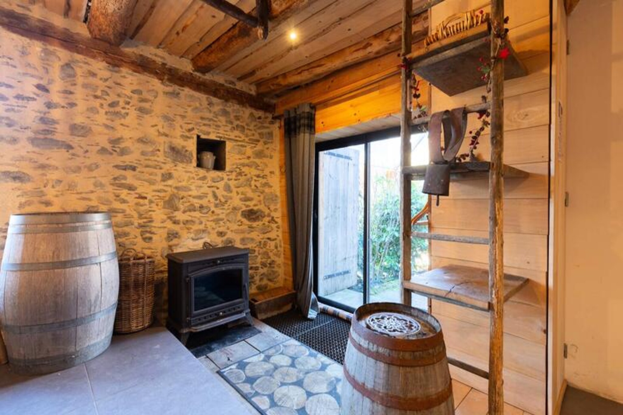In the heart of the enchanting Louron Valley, this charming house in Loudervielle invites you to experience the perfect blend of rustic charm and modern comfort. Surrounded by the majestic Pyrenees, this tranquil retreat offers a serene escape for families or groups seeking a memorable mountain getaway. The picturesque village of Loudervielle, with its traditional stone houses and breathtaking landscapes, sets the scene for an unforgettable holiday. 
 
 This cozy home accommodates up to six guests, with the option to expand to eight by booking an adjoining space in the same farmhouse, making it ideal for larger groups of up to 14. The warm and inviting living room features a wood-burning stove, perfect for cozy evenings after a day of exploring. The open-plan kitchen is fully equipped, allowing you to prepare delicious meals to share with loved ones. Upstairs, you’ll find three comfortable bedrooms—two with double beds and one with twin singles—along with two modern bathrooms. Outside, a private courtyard offers a peaceful spot to relax and soak in the mountain air. 
 
 Just five minutes from the Peyragudes ski resort and ten minutes from Loudervielle’s hiking and mountain biking trails, this property is a gateway to outdoor adventure. Whether you’re carving through snowy slopes in winter or exploring lush trails in summer, the Louron Valley offers activities for every season. Nearby, you can discover the region’s rich heritage, indulge in local cuisine, or simply revel in the natural beauty of the Pyrenees. 
 
 With its idyllic setting, comfortable amenities, and proximity to both adventure and relaxation, this house is the perfect base for creating cherished memories in the heart of the Pyrenees.
