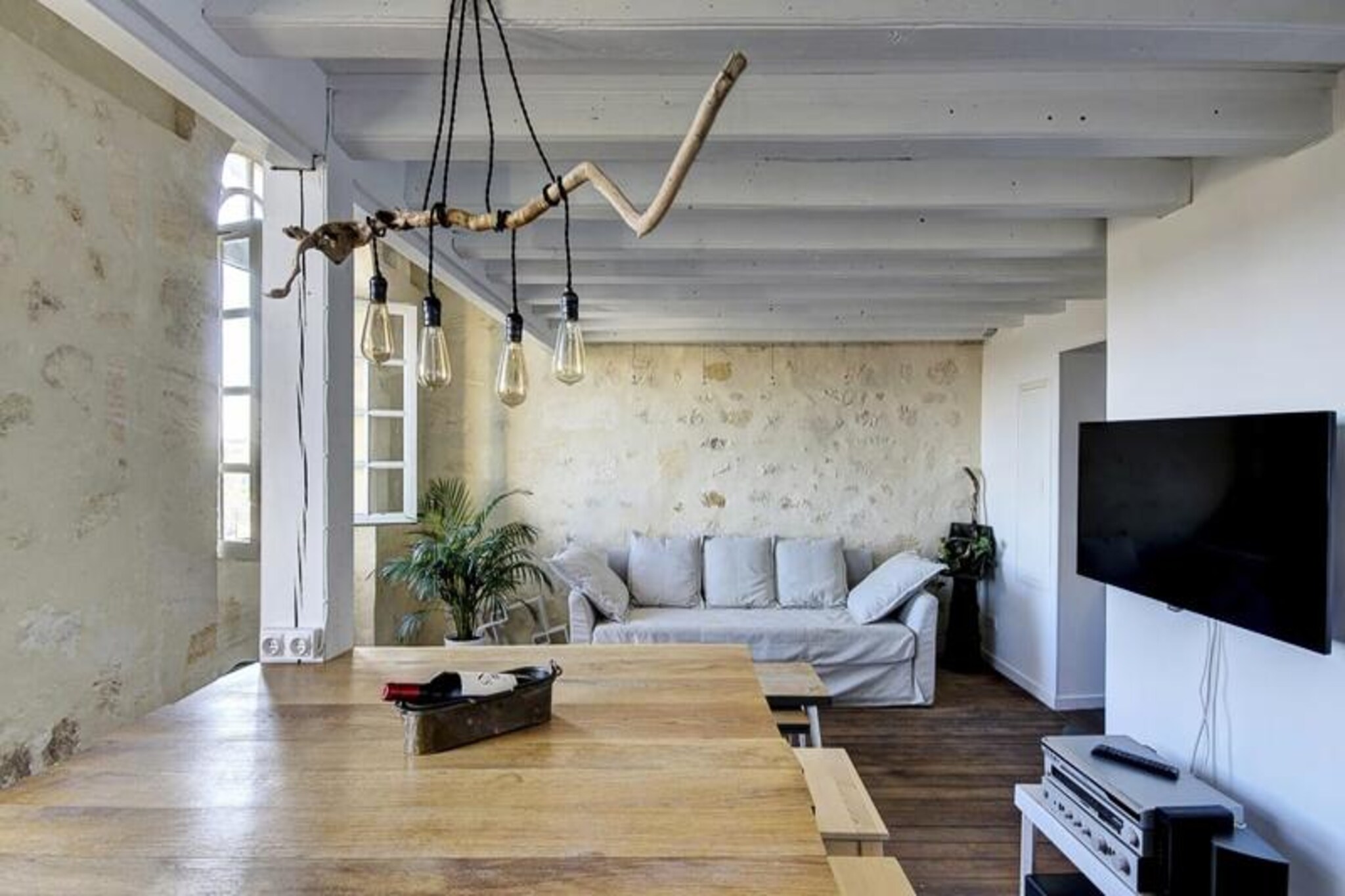 Apartment in Bordeaux by Pont de Pierre