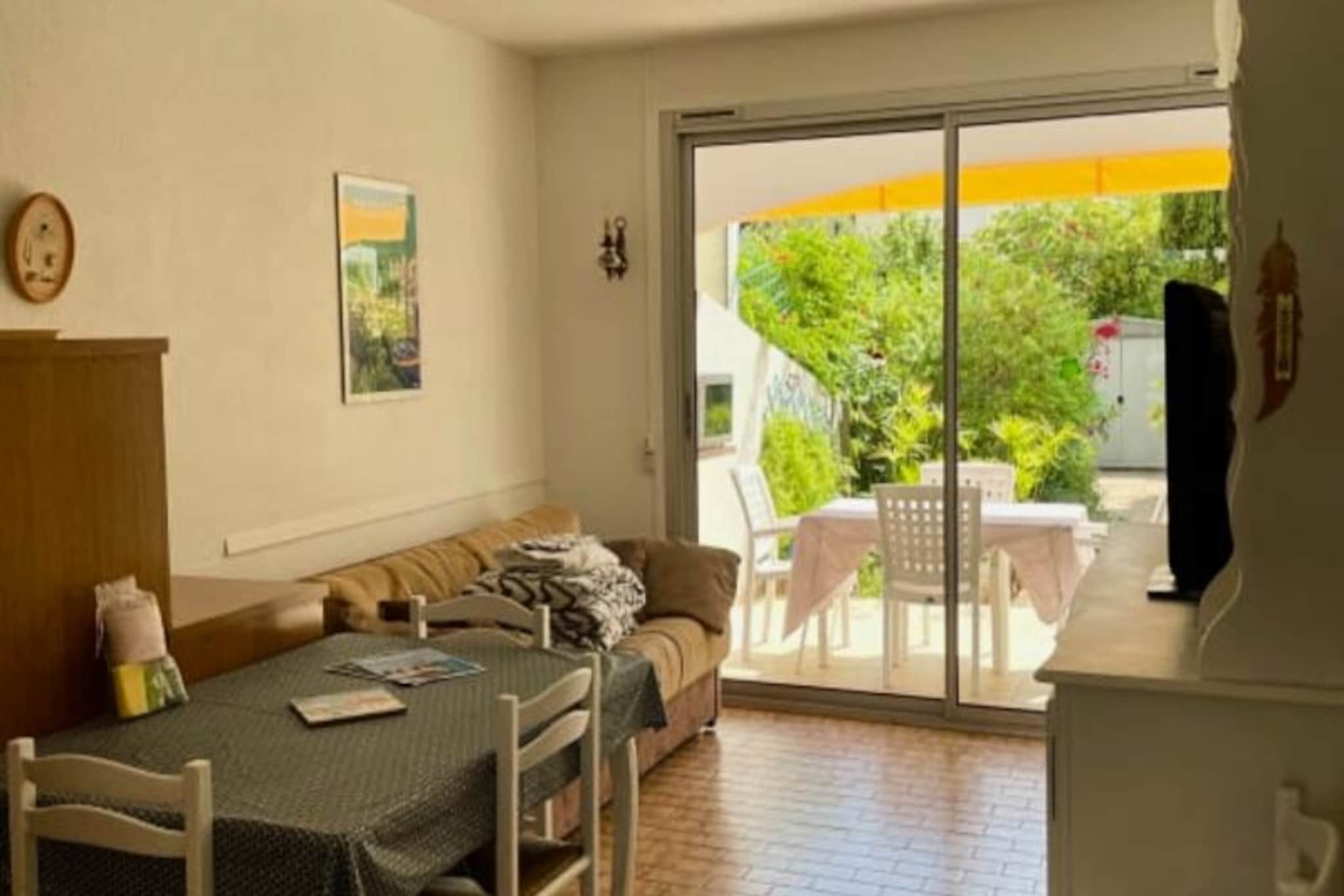 Apartment in Boucanet near the Beach