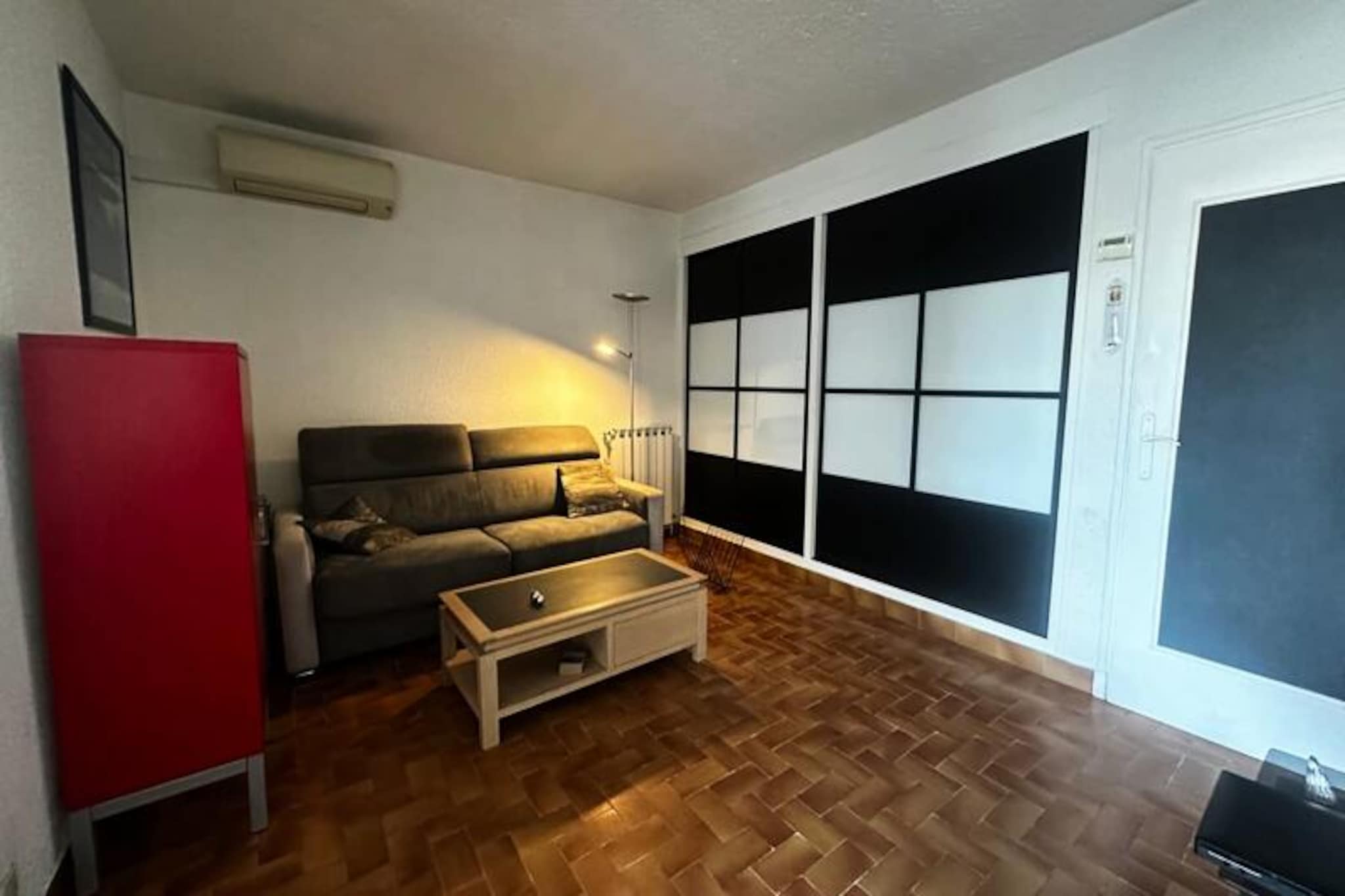 Apartment in Port Camargue with Marina View
