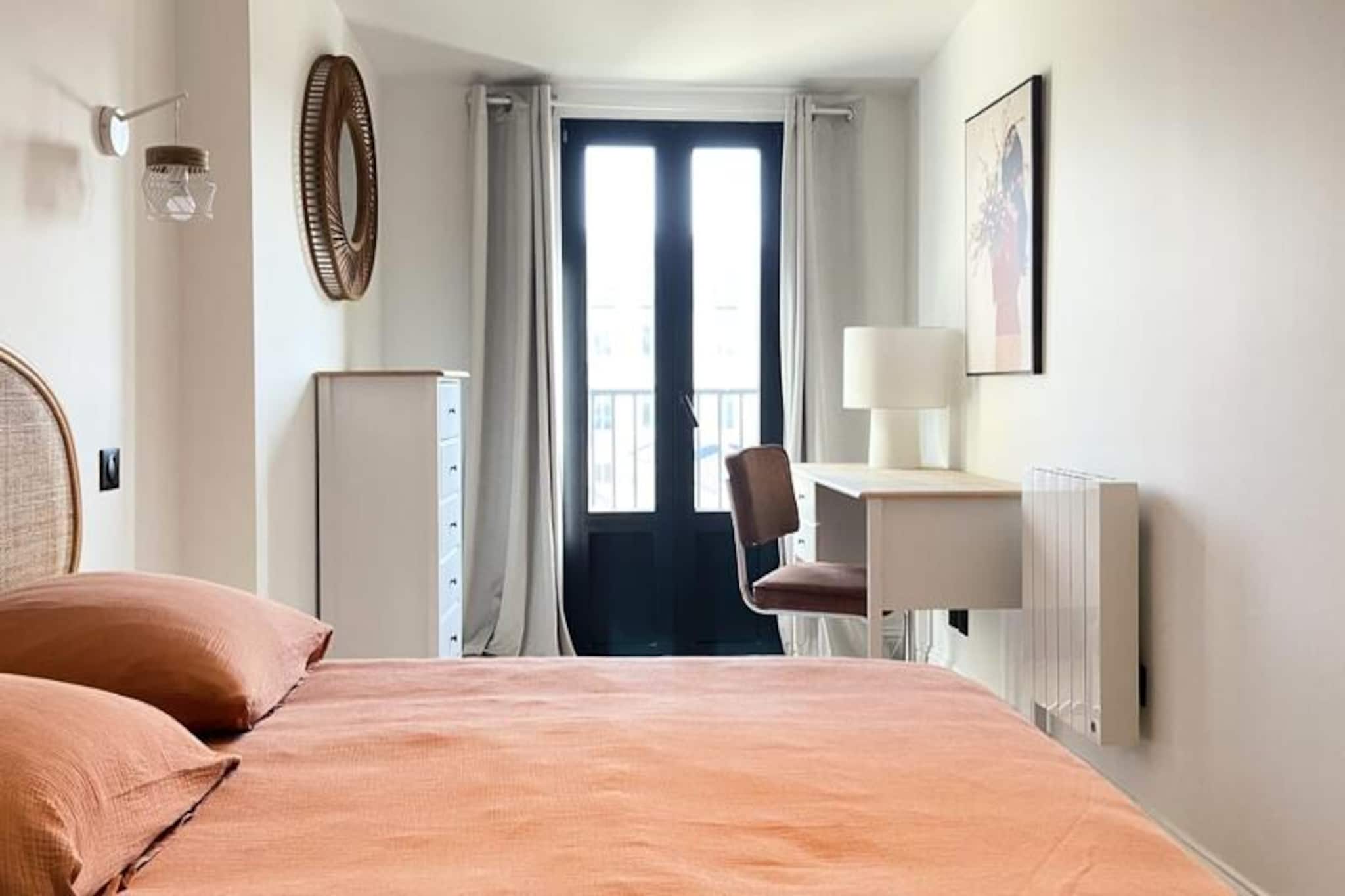 Apartment in Bordeaux's Golden Triangle