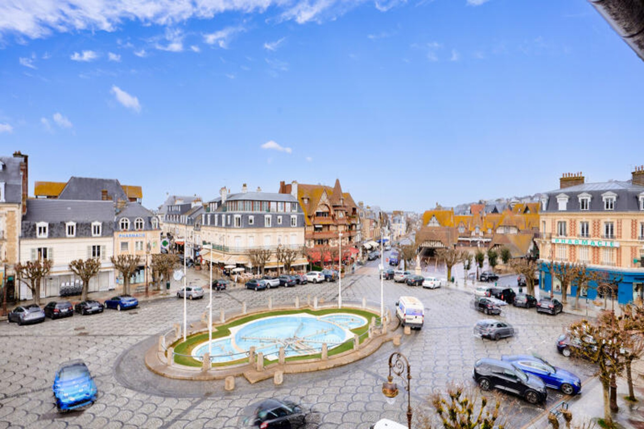 In the heart of Deauville, where the charm of Normandy meets modern sophistication, this beautifully renovated studio apartment offers the perfect setting for a romantic getaway. Overlooking the vibrant Place Morny, the balcony provides a front-row seat to the lively atmosphere of this iconic seaside town, blending elegance and relaxation in every moment. Whether you're sipping your morning coffee or enjoying the golden hues of a sunset, the view is simply unforgettable. 
 
 Inside, the studio is thoughtfully designed to maximize comfort and style. The living area features a plush sofa bed that ensures restful nights, while the fully equipped kitchenette, complete with a Nespresso machine, invites you to prepare delightful meals or snacks. The bathroom is modern and functional, offering a refreshing shower to start or end your day. Every detail, from the cozy dining nook to the tasteful decor, has been curated to make your stay as enjoyable as possible. 
 
 Step outside, and you'll find yourself immersed in the best of Deauville. Stroll to the nearby shops, indulge in the local gastronomy, or take a leisurely walk to the famous beach and boardwalk. The town's rich cultural heritage, including its renowned film festival and horse racing events, ensures there's always something to explore. With Wi-Fi access to keep you connected and the option to bring your furry friend along, this studio is a versatile choice for couples seeking both adventure and tranquility. 
 
 Choose this charming retreat for your next escape and experience the timeless allure of Deauville, where every moment feels like a scene from a classic French film.
