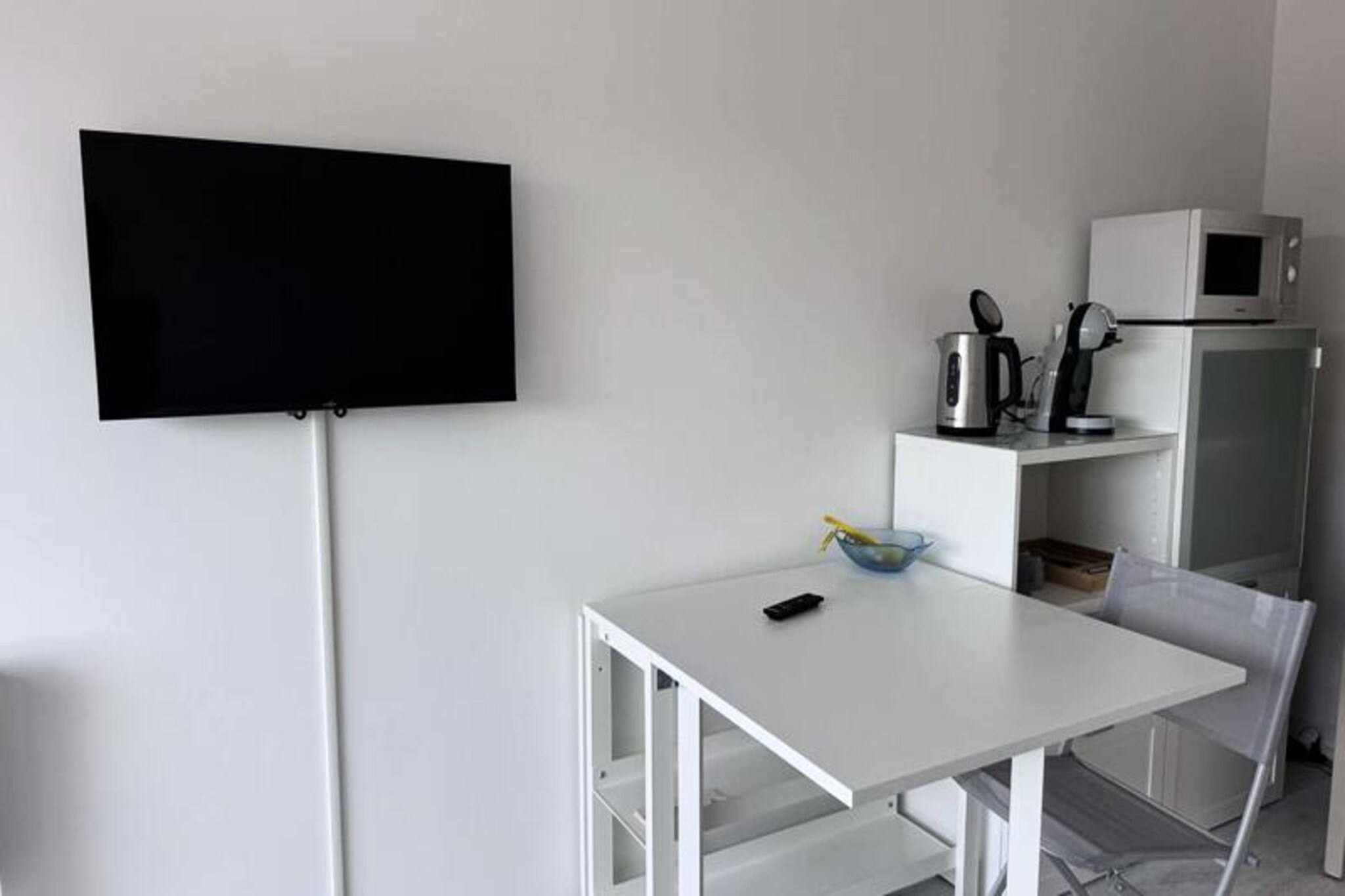 Apartment in Grau du Roi with Pool Access