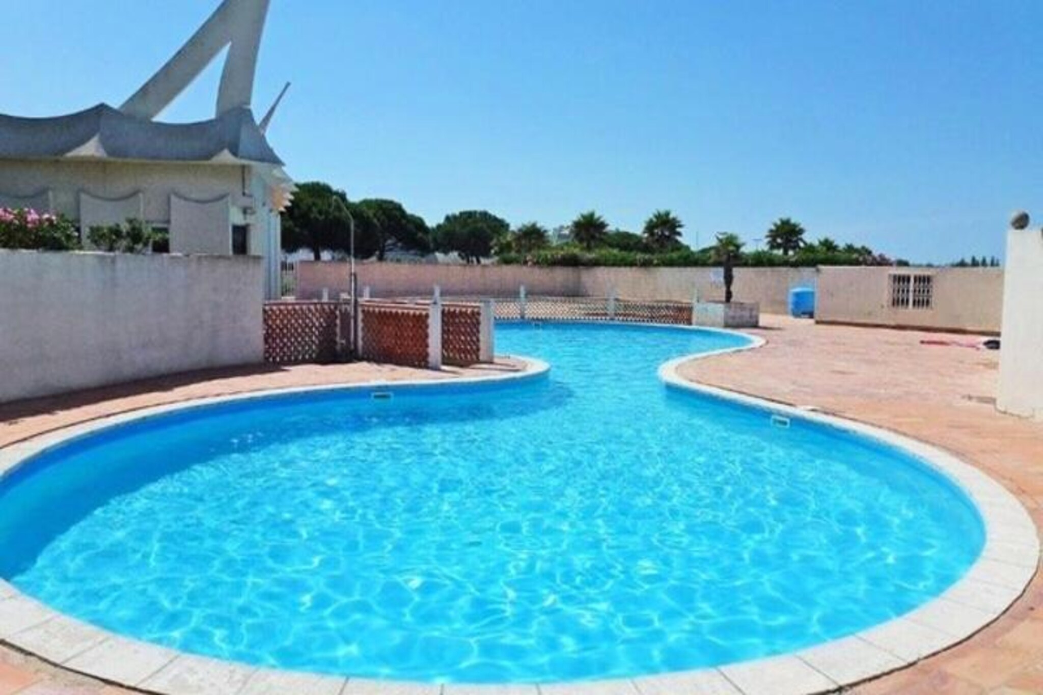 Apartment near Grau du Roi with Pool