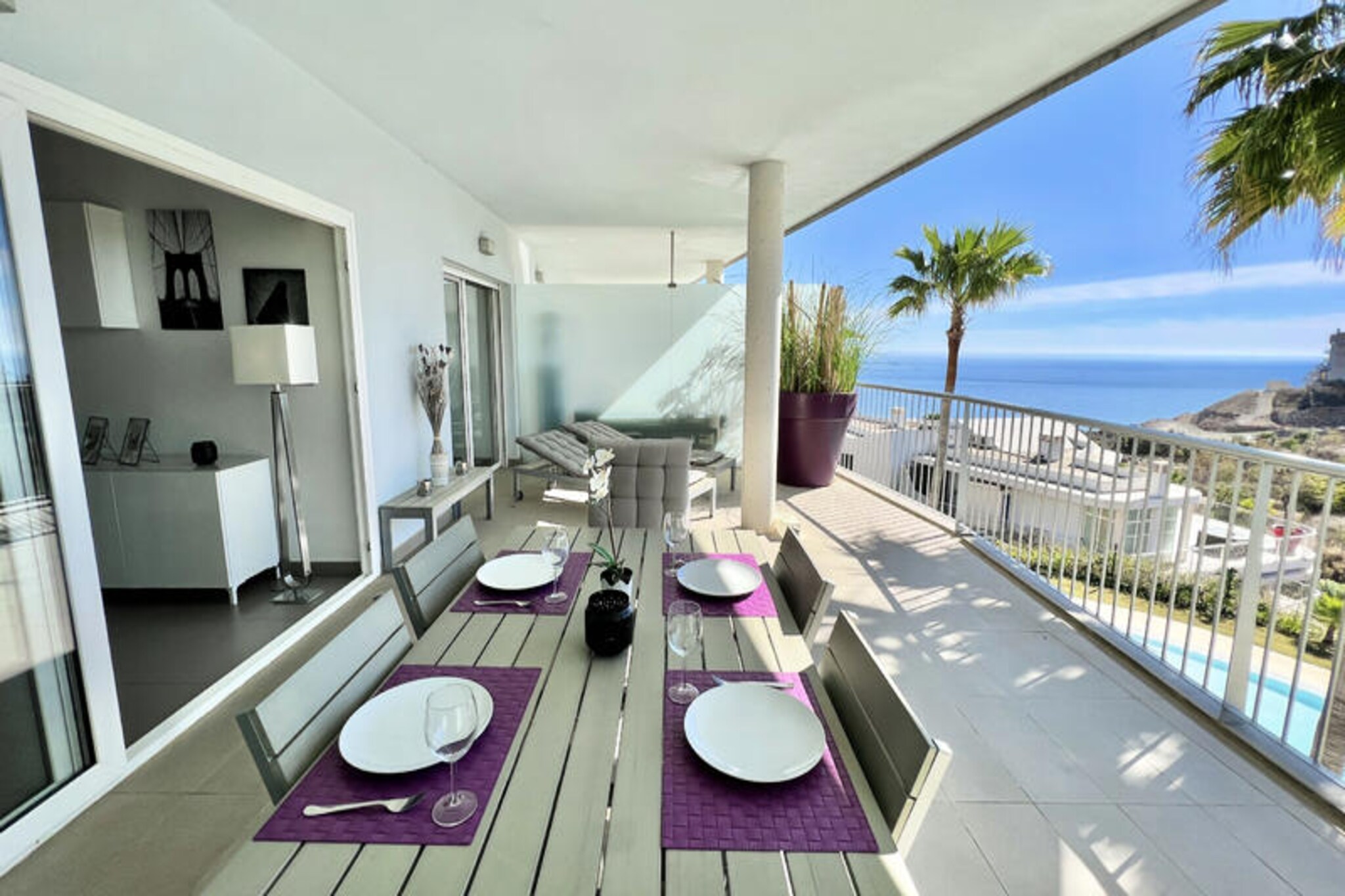 Apartment in Higueron with Sea Views