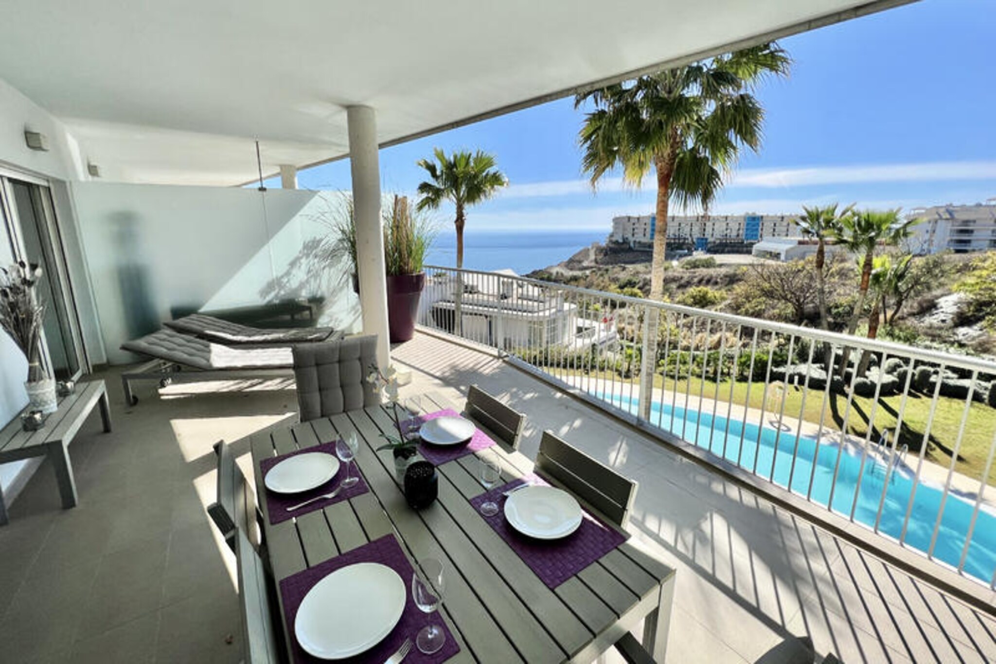 Apartment in Higueron with Sea Views